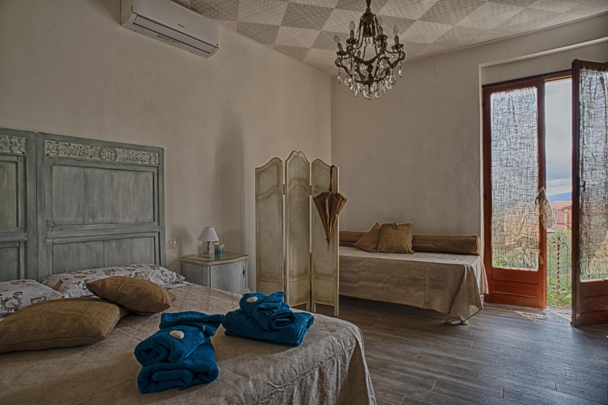 Deluxe King Room photo 1