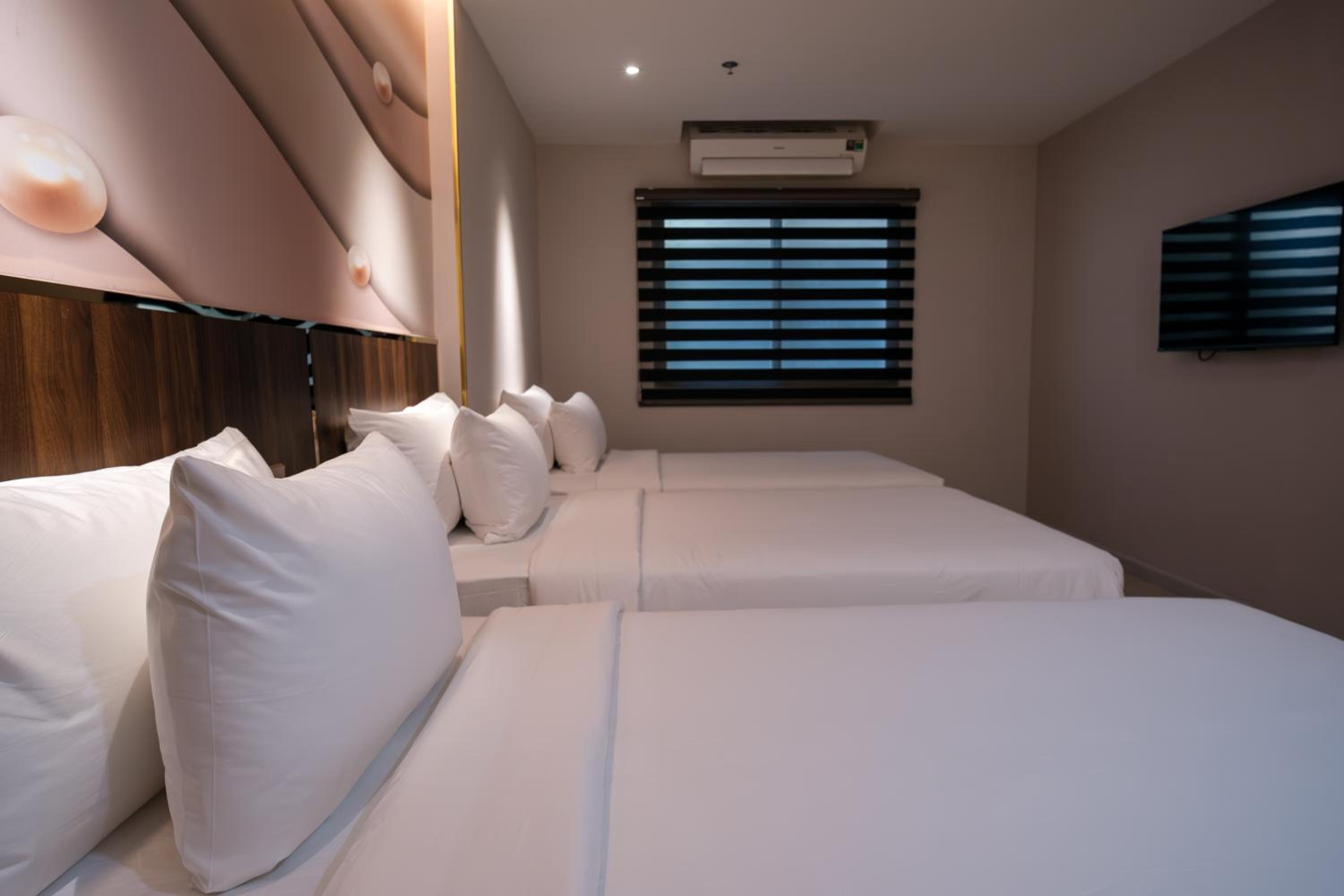 Deluxe Triple Room photo 2