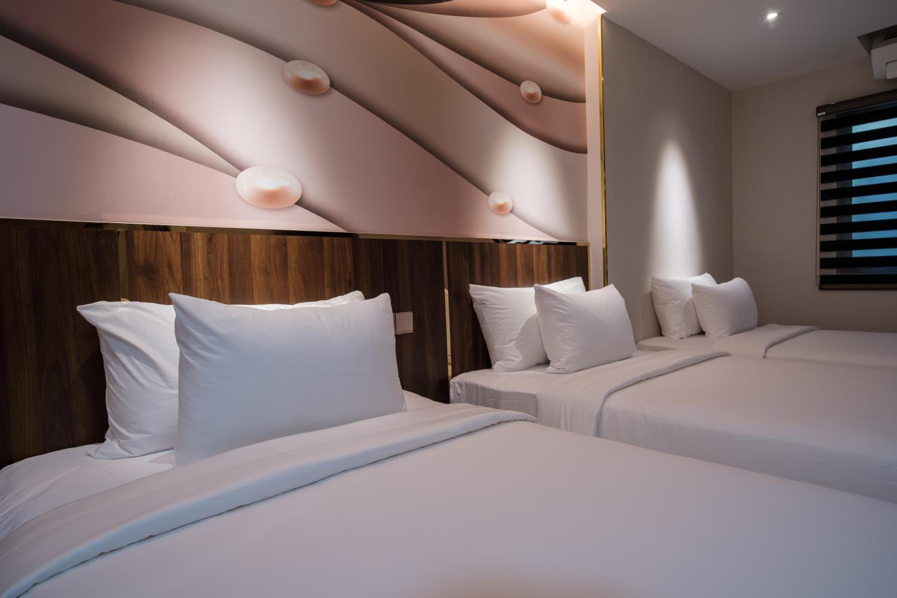 Deluxe Triple Room photo 3