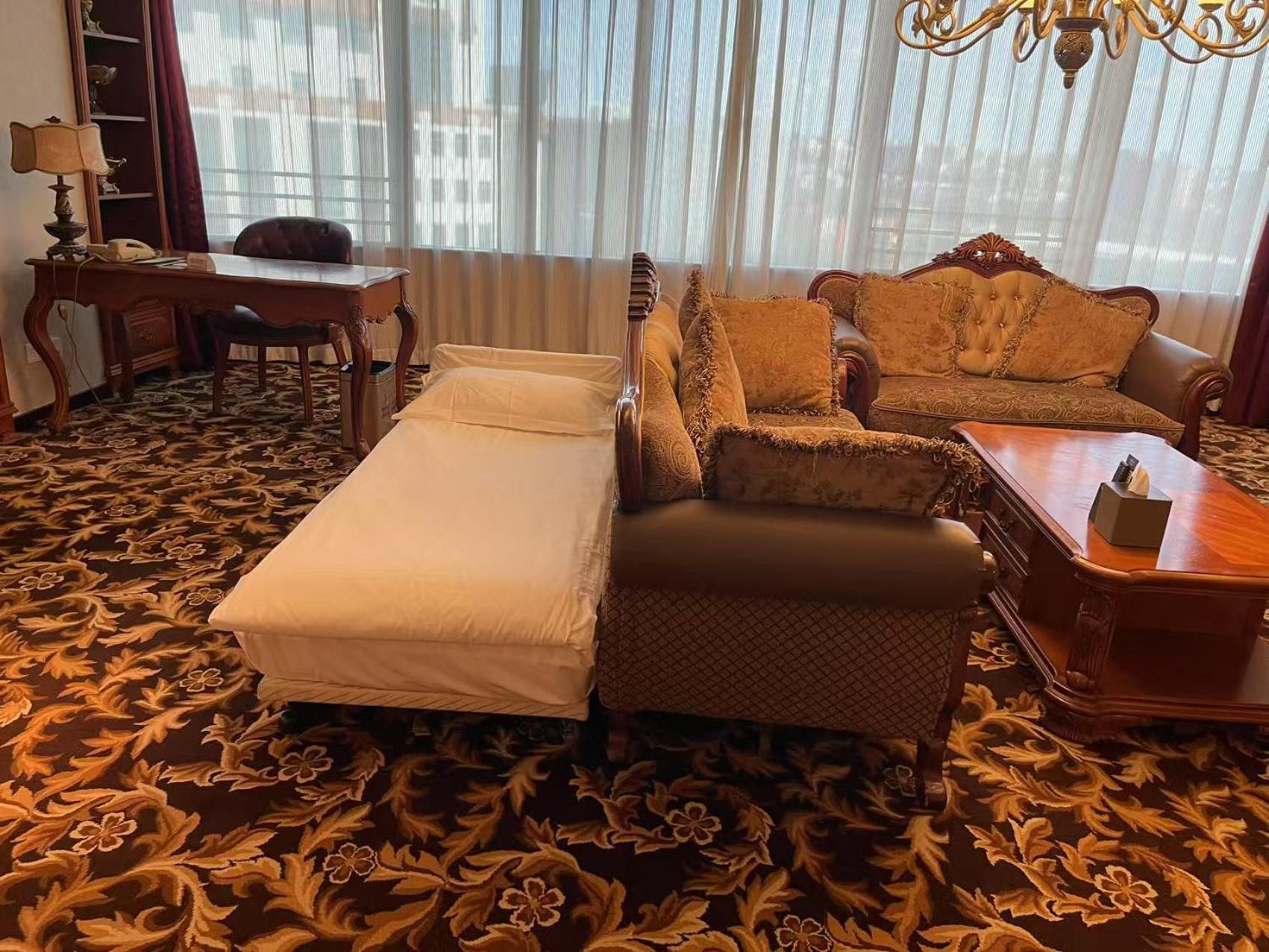 Classic Family Suite(30% discount in Chinese Restaurant except drinks and sea food)