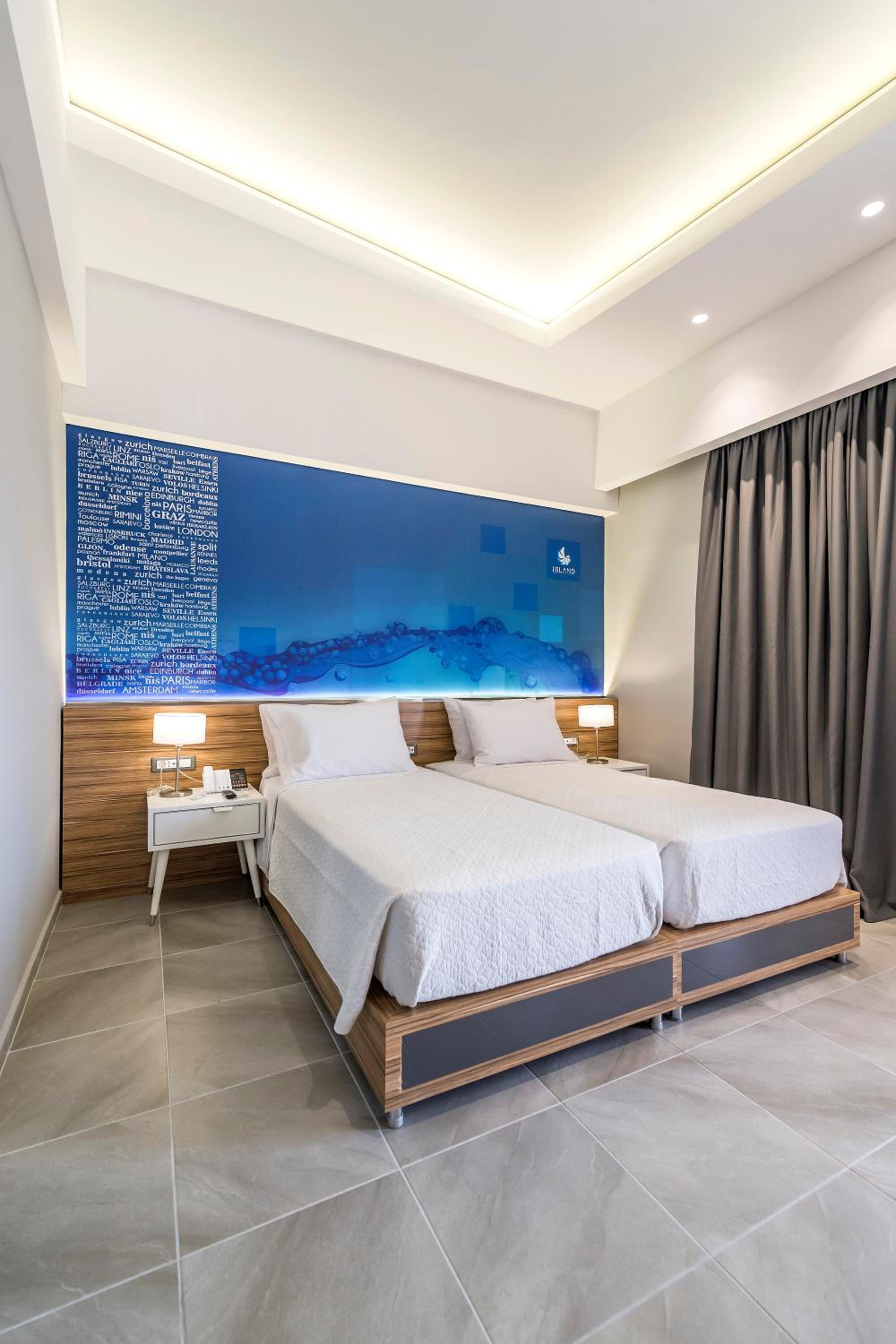Deluxe Junior Suite photo 1