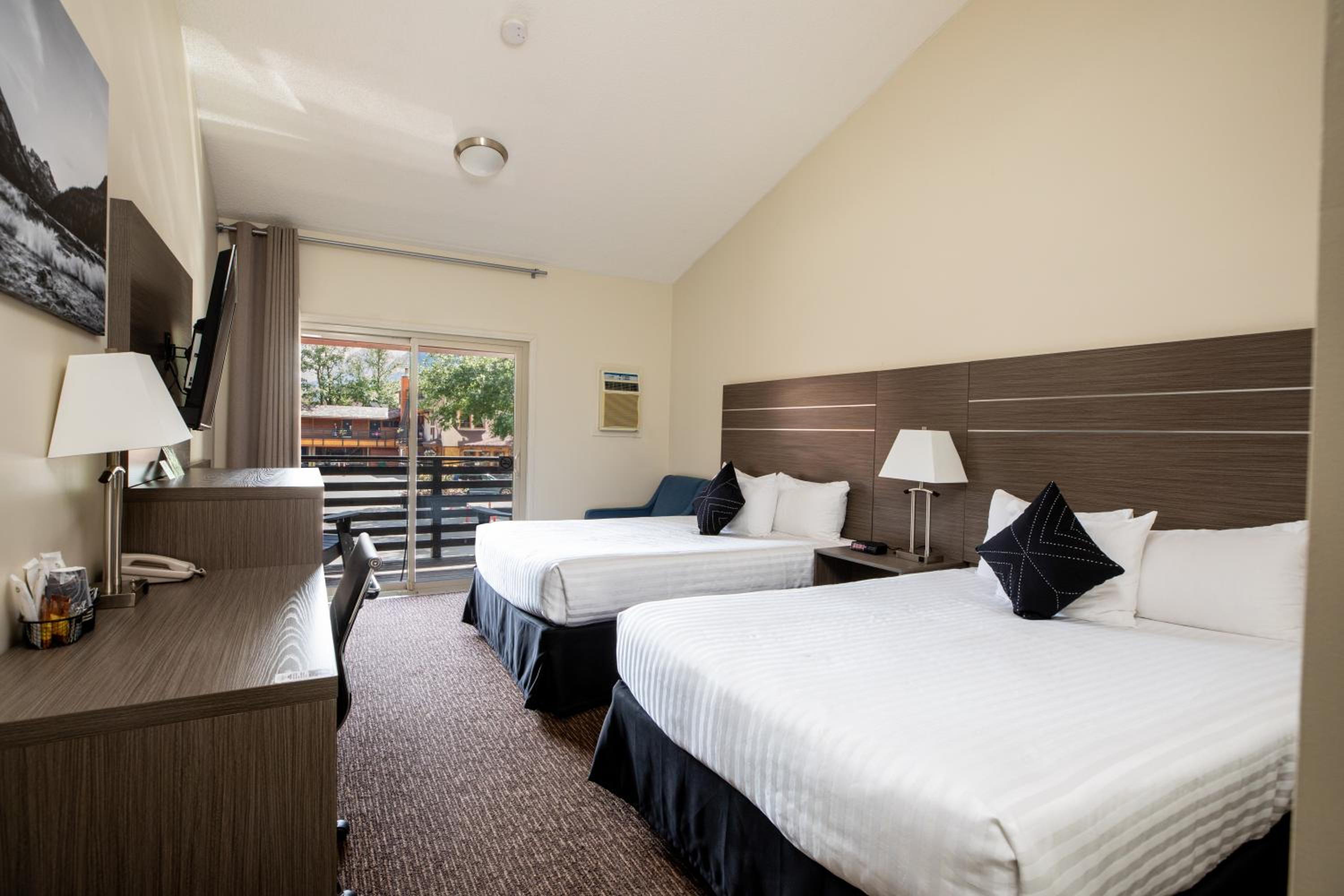 Double Room with Mountain View photo 2