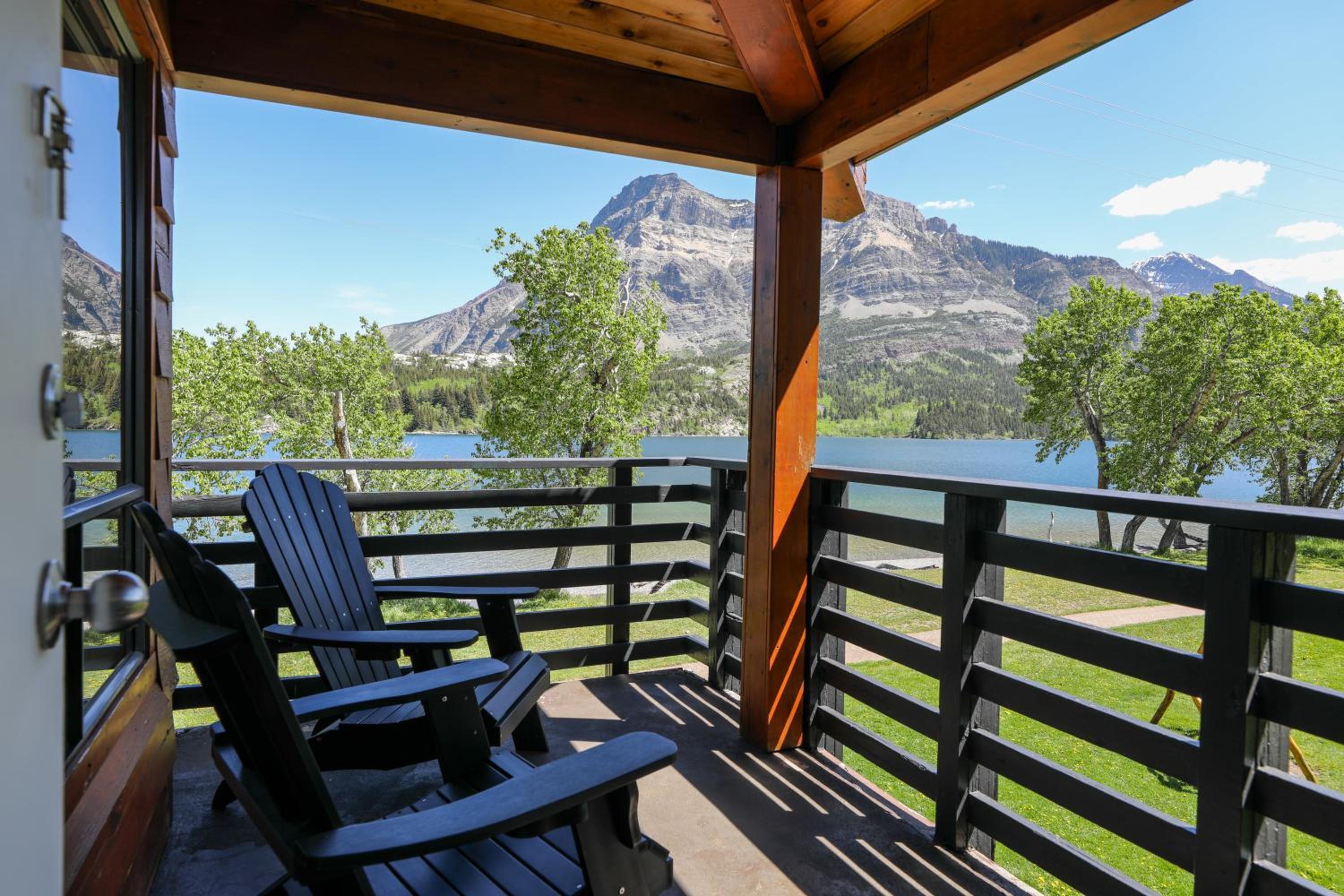 Suite with Lake View photo 3