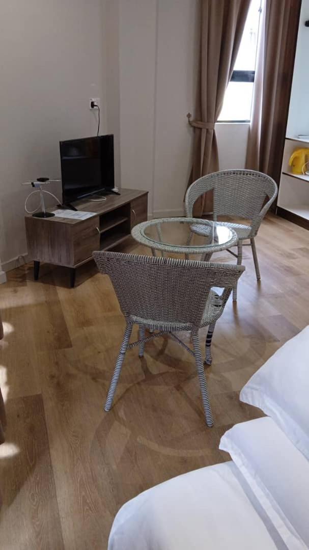 Double or Twin Room with Private External Bathroom photo 2