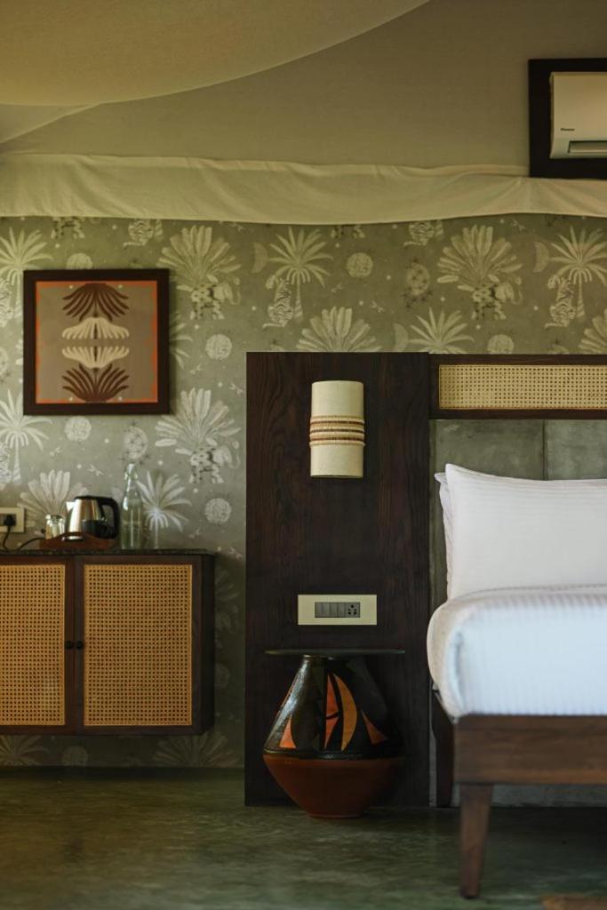 King Room with Lake View photo 1