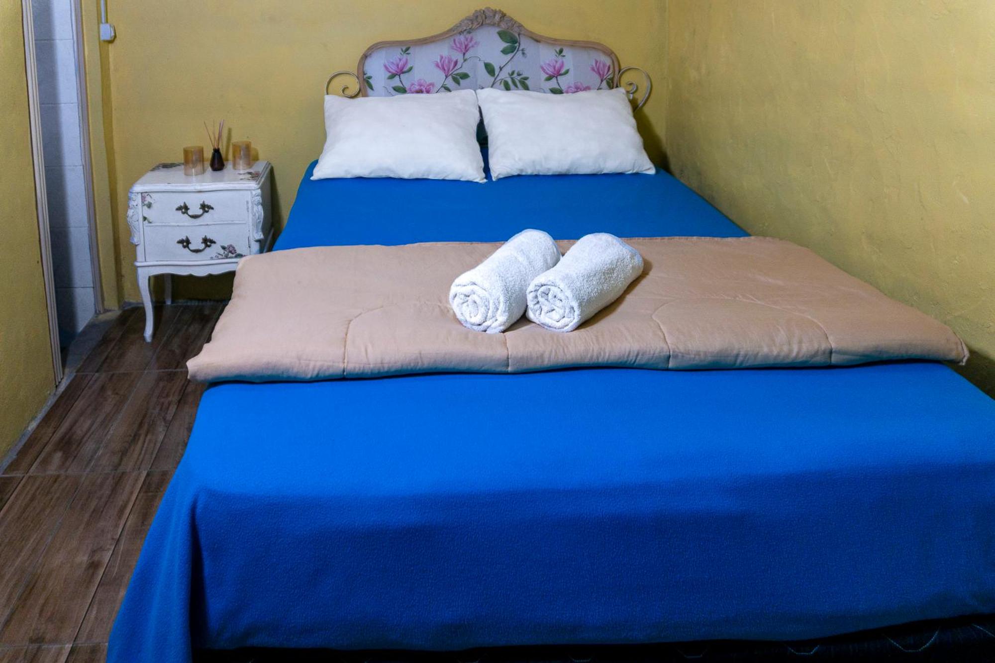 Small Double or Twin Room photo 2
