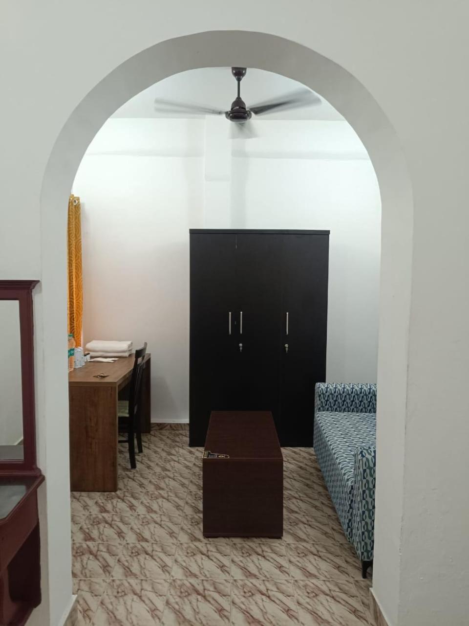 Standard Double Room with Fan photo 3