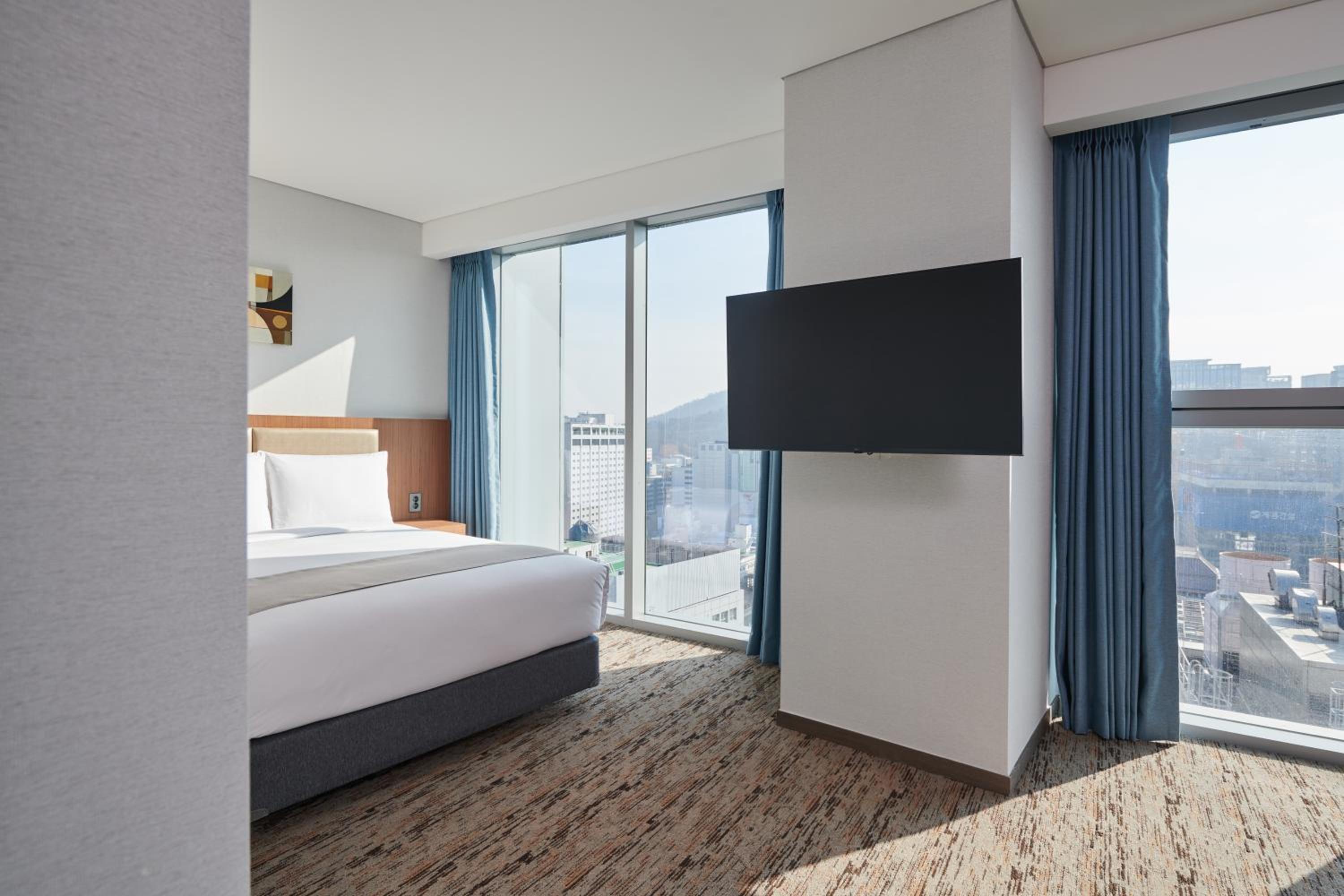 Deluxe Double Room with Free welcome drinks - Photo 8