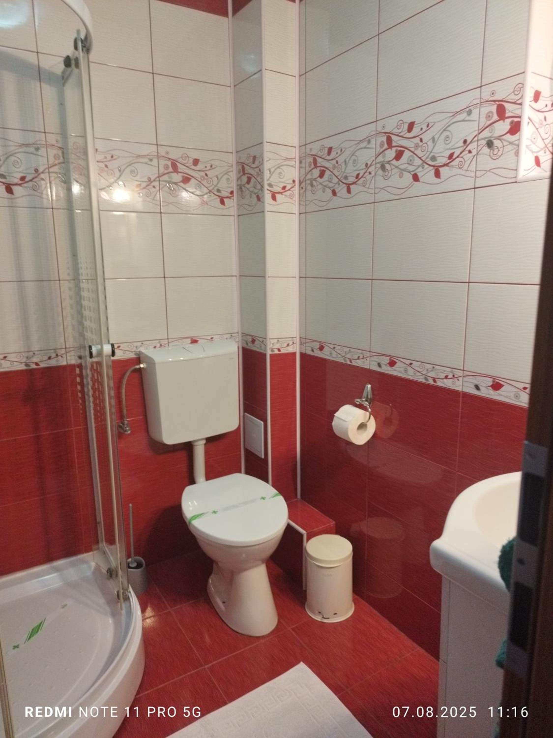 Double Room with Private Bathroom photo 3