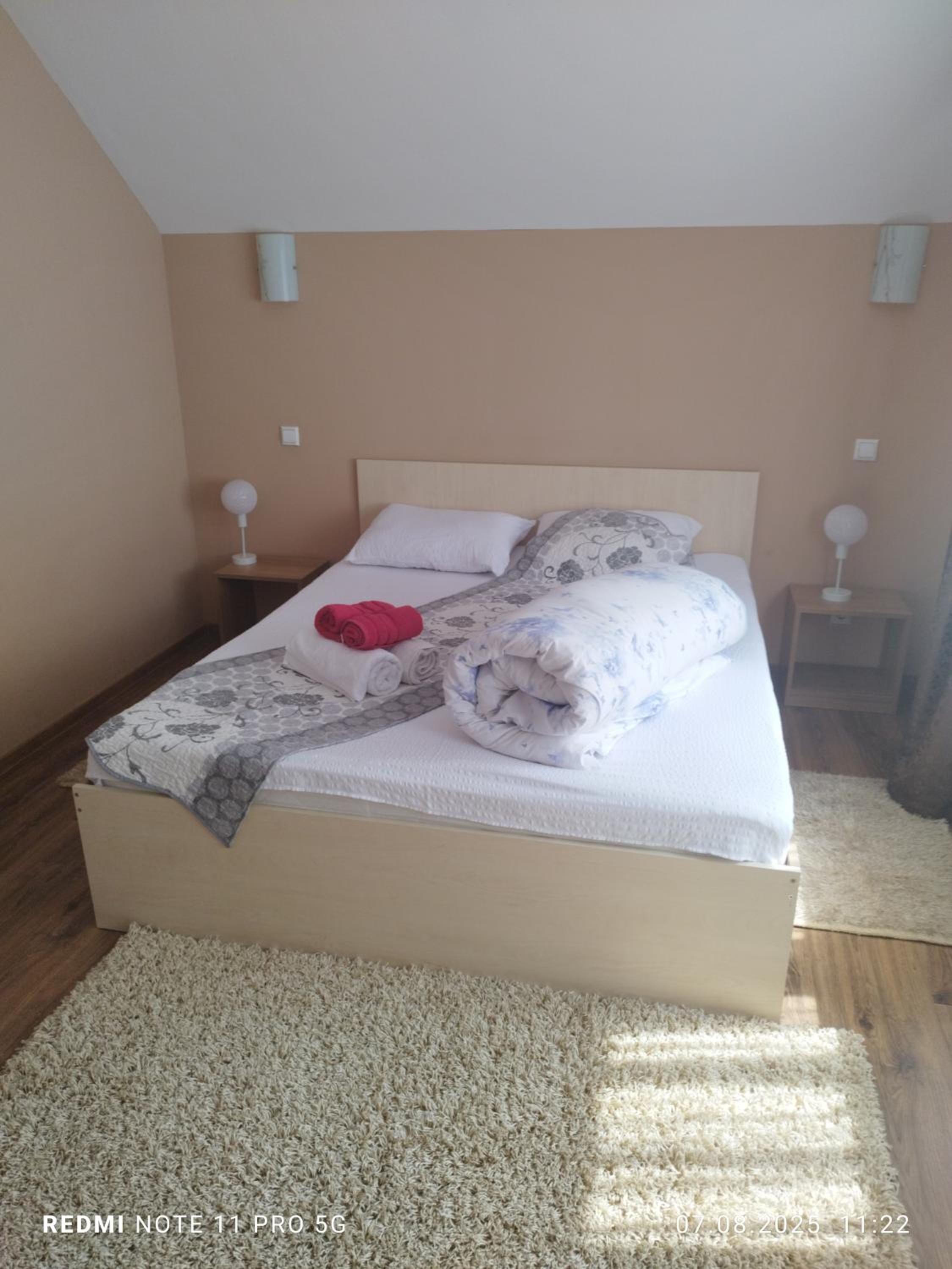 Double Room with Shared Bathroom photo 1