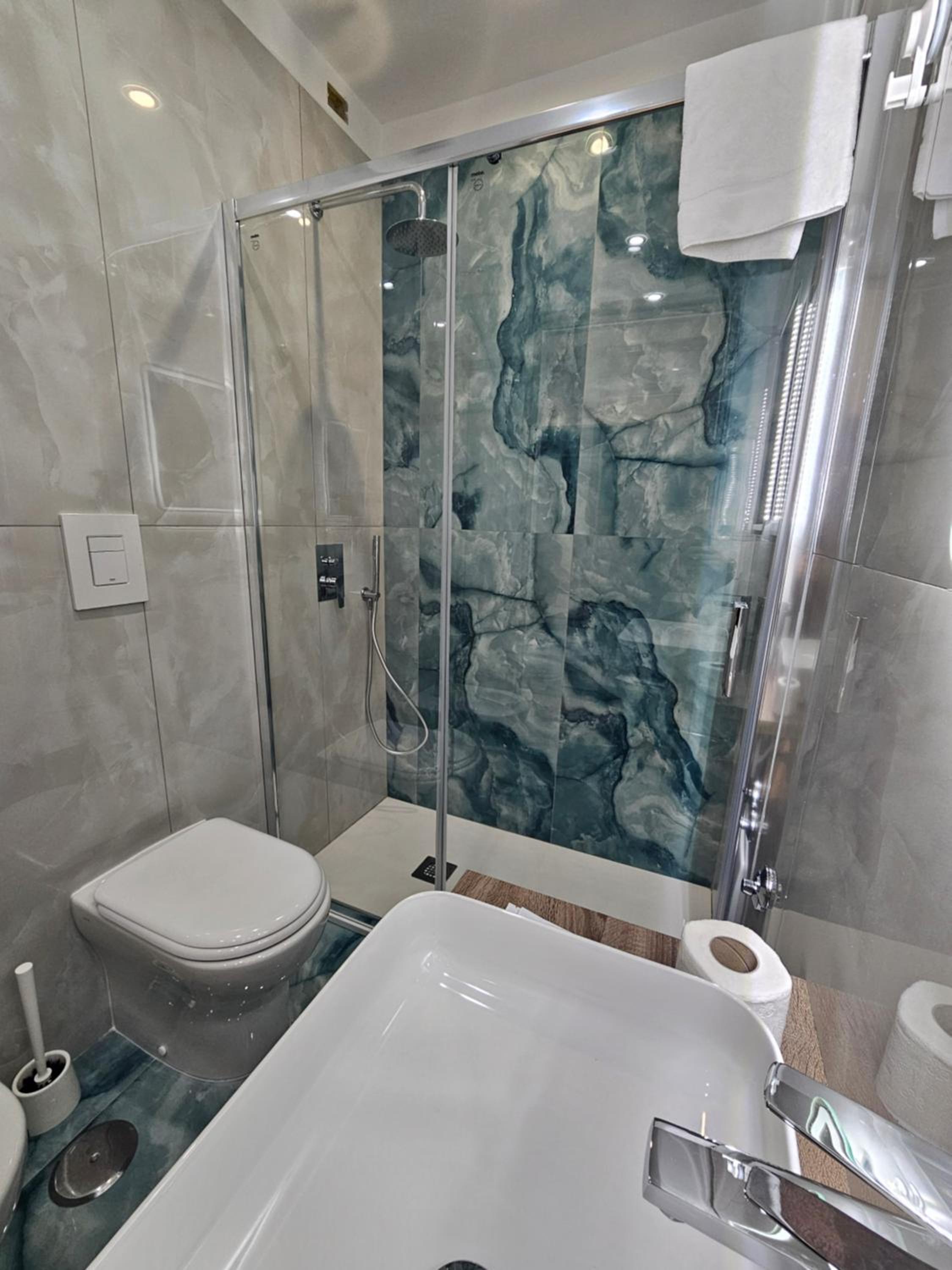 Deluxe Double Room with Bath