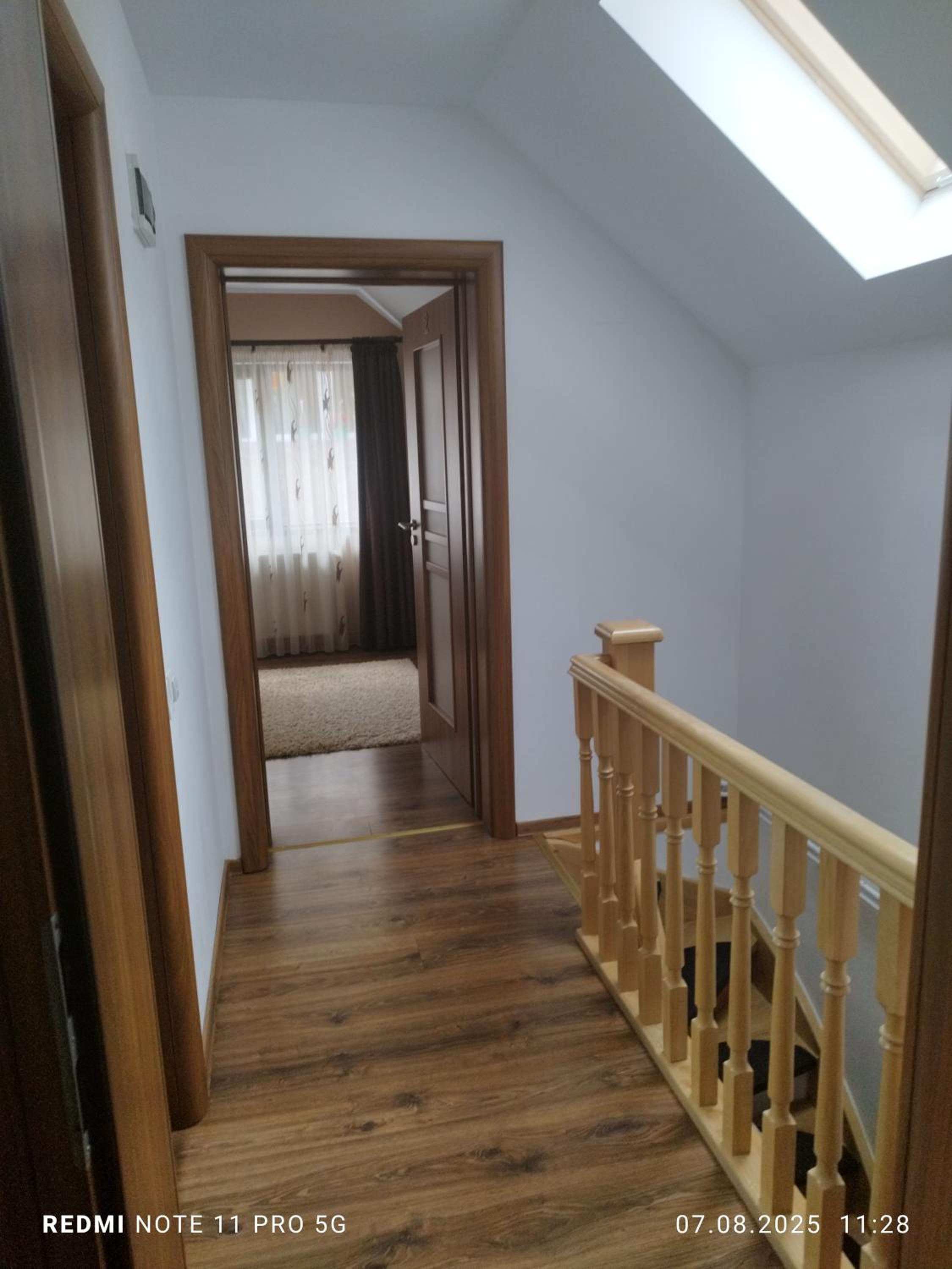 Double Room with Shared Bathroom photo 3