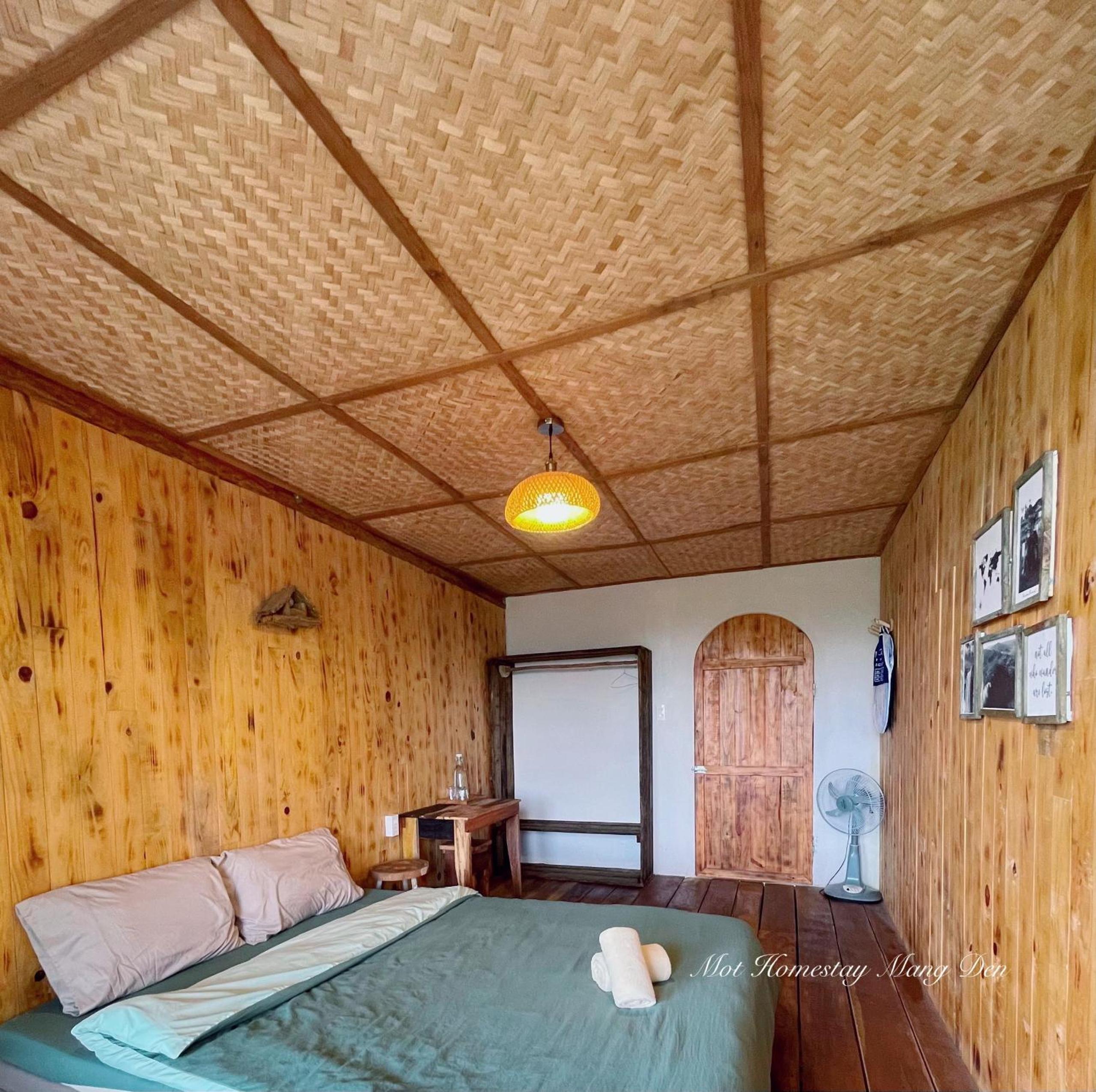 Double Room with Mountain View
