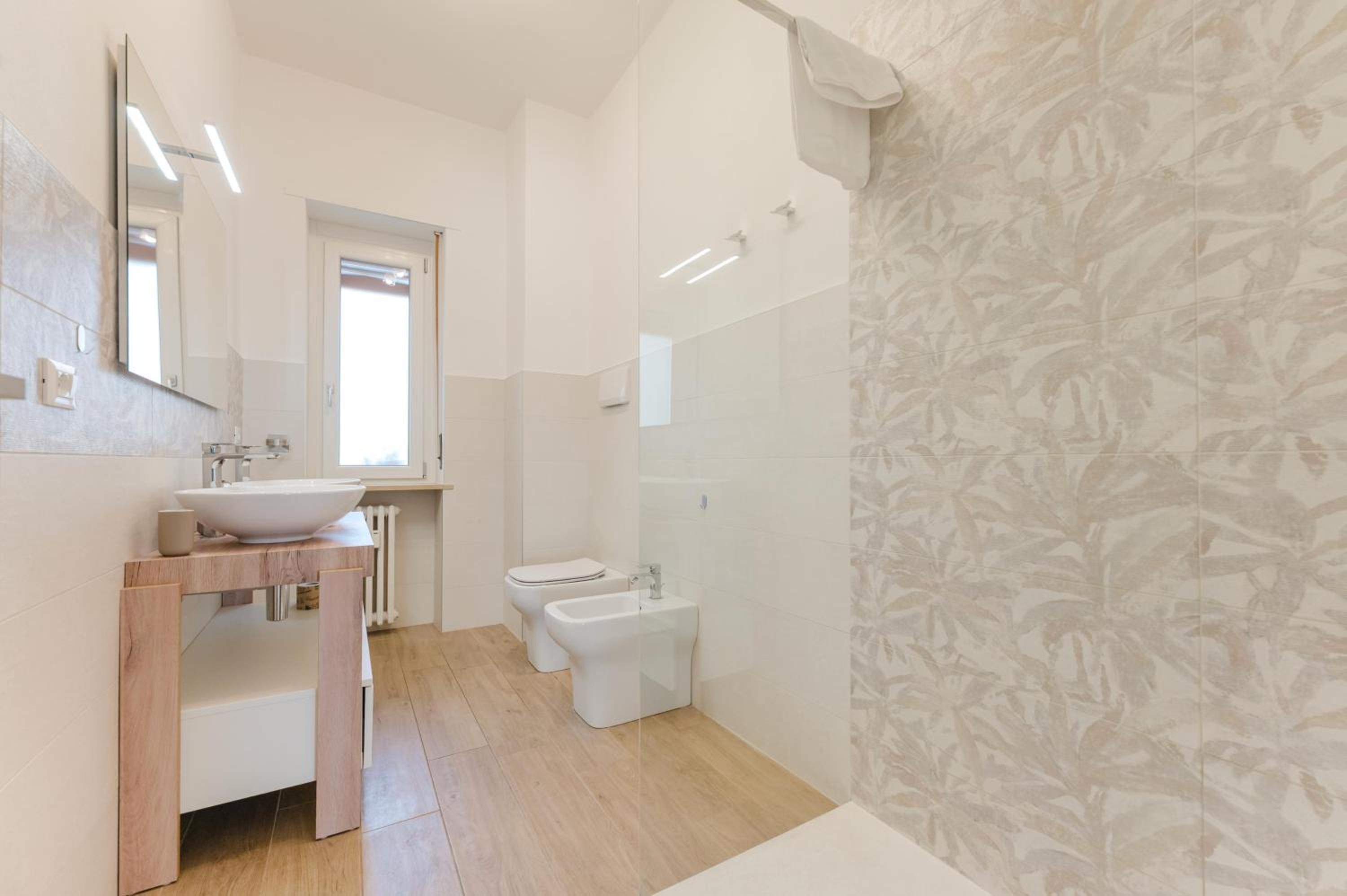 Queen Room with Shared Bathroom