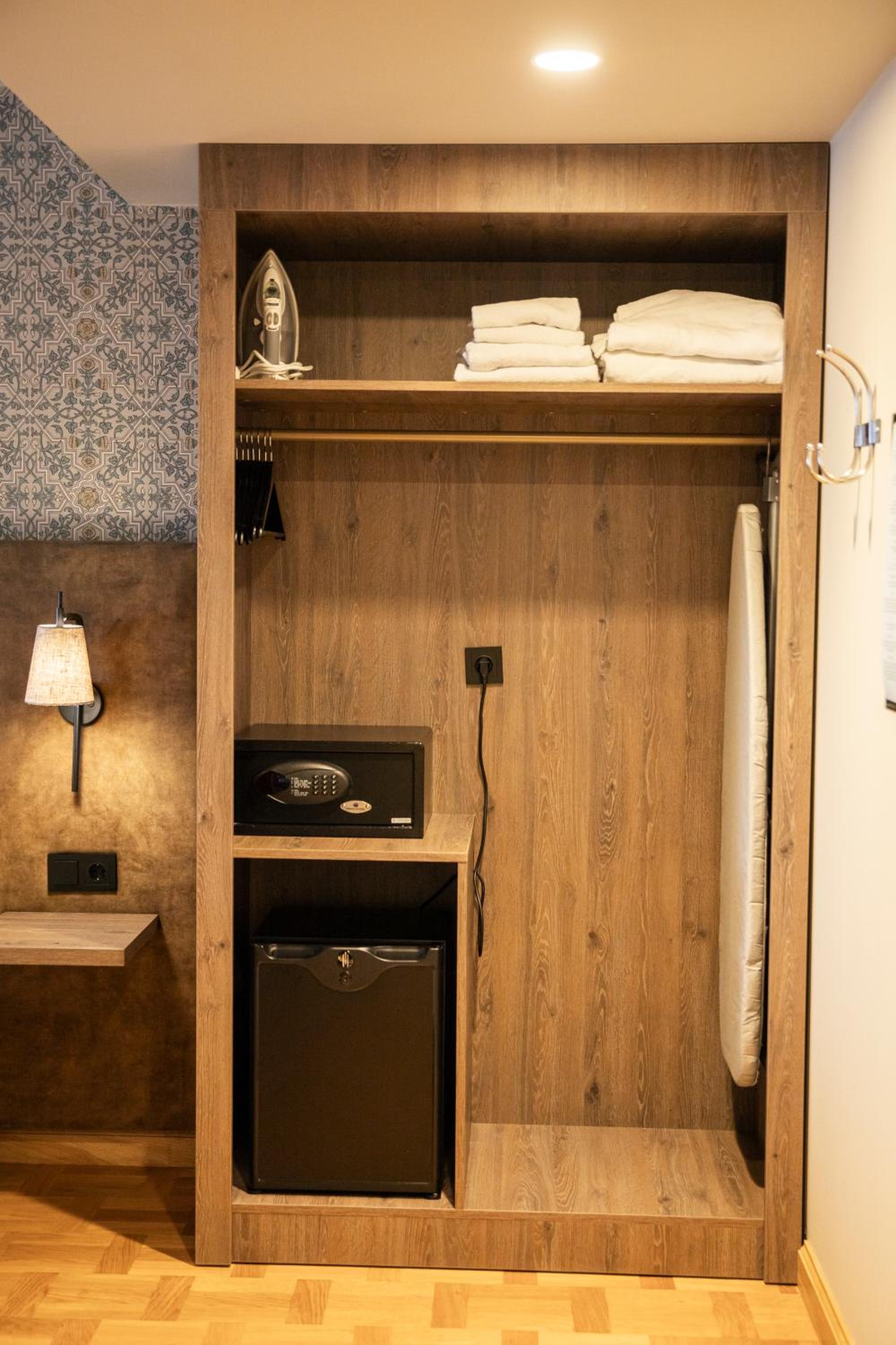Deluxe Twin Room - Photo 3