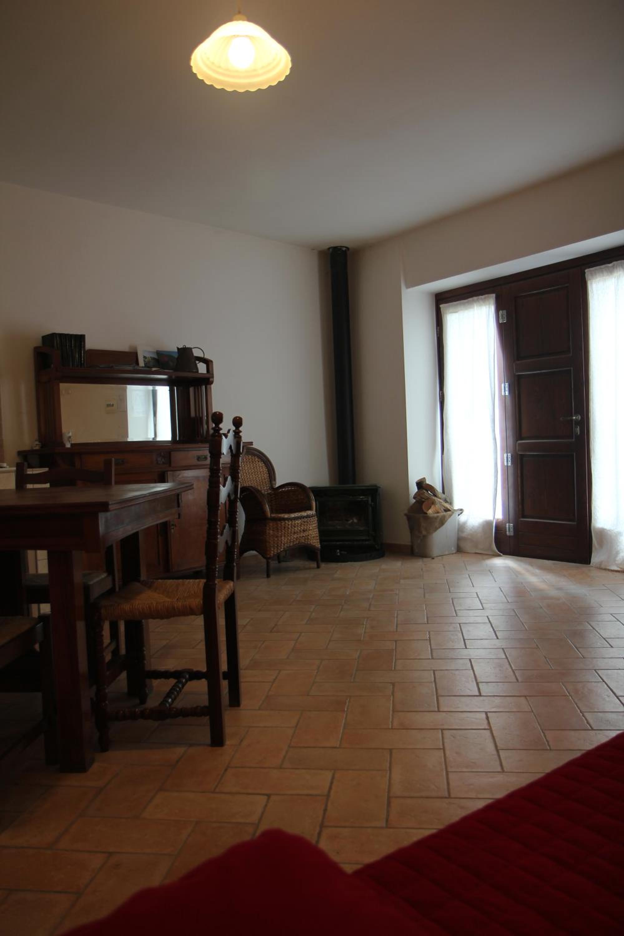 Apartment - Ground Floor photo 2
