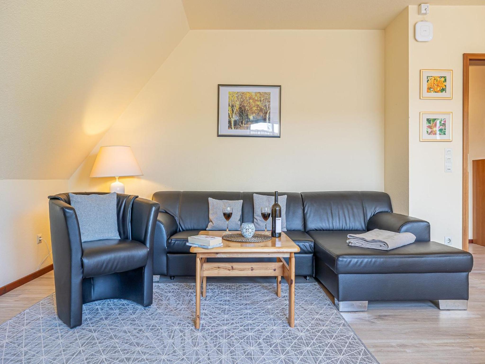 One-Bedroom Apartment with Balcony photo 1