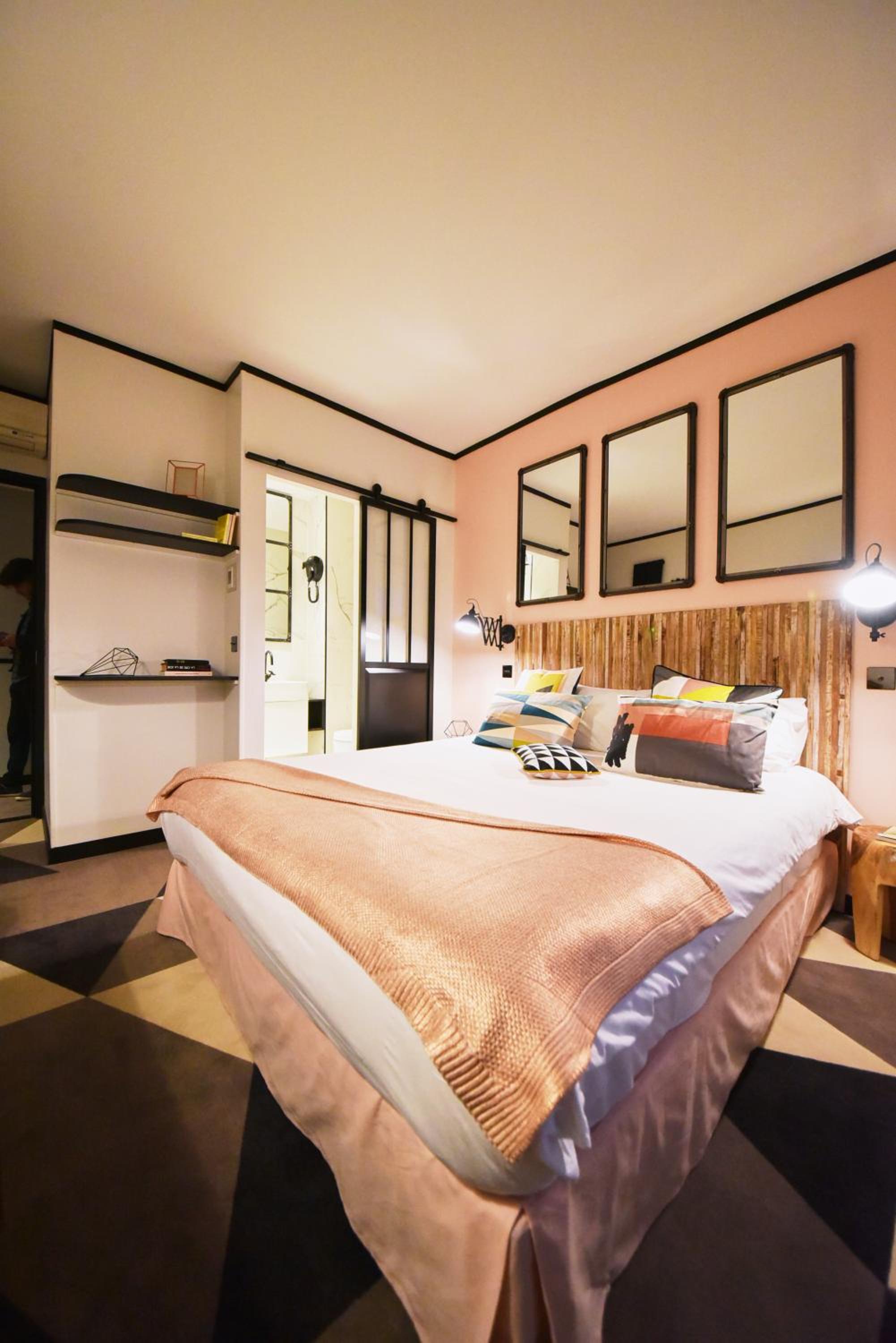 Classic Room with Balcony