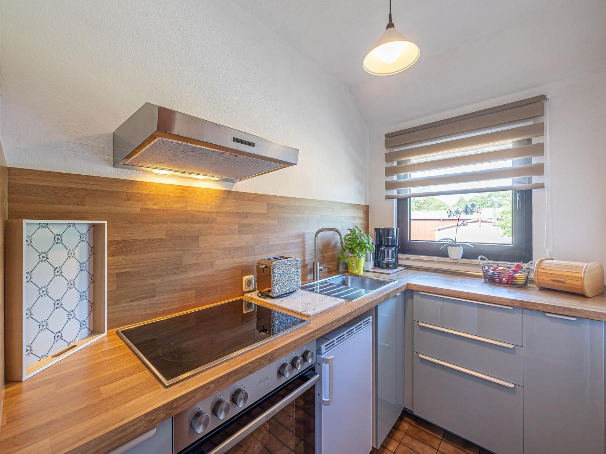 One-Bedroom Apartment with Balcony photo 2