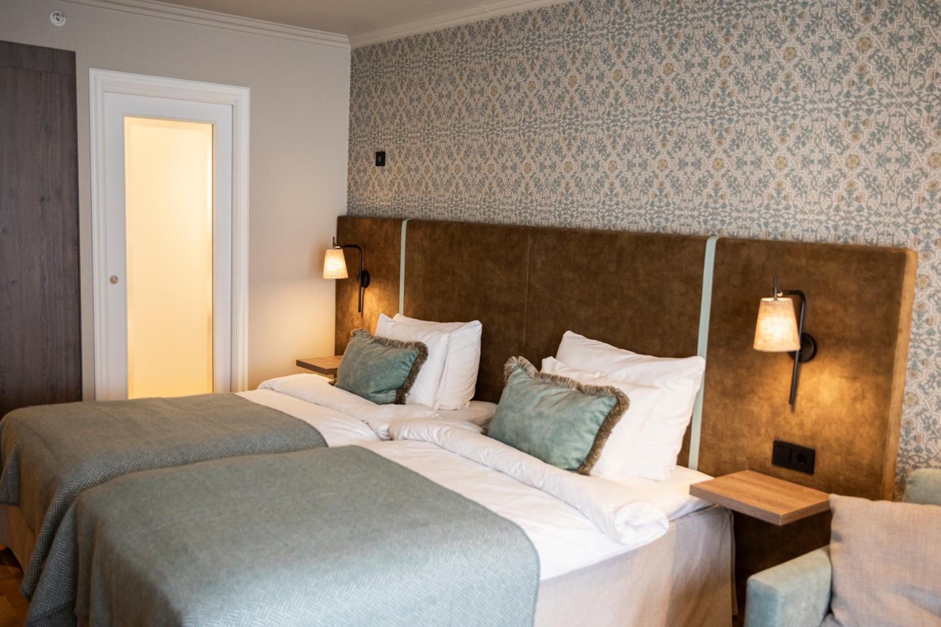 Superior Twin Room - Photo 3