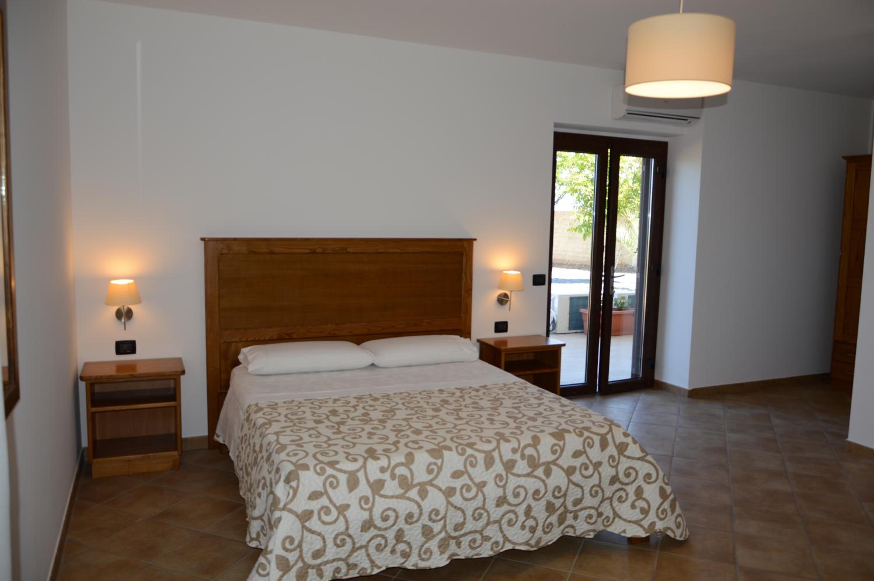 Superior Double Room - Photo 16