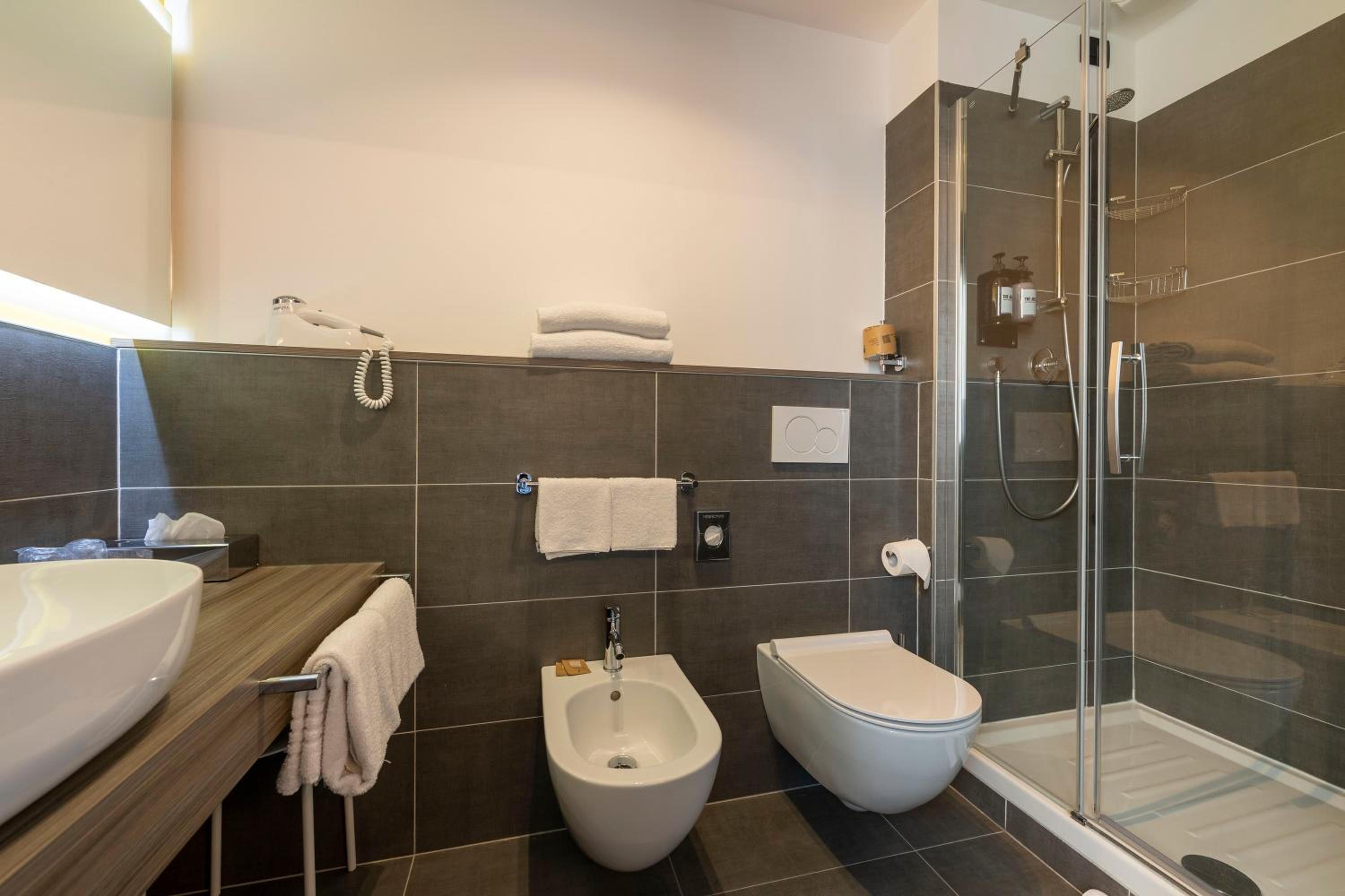 Superior Double or Twin Room - Photo 4