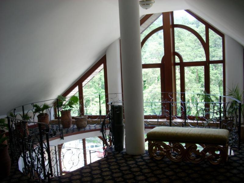Double or Twin Room with Balcony - Photo 7
