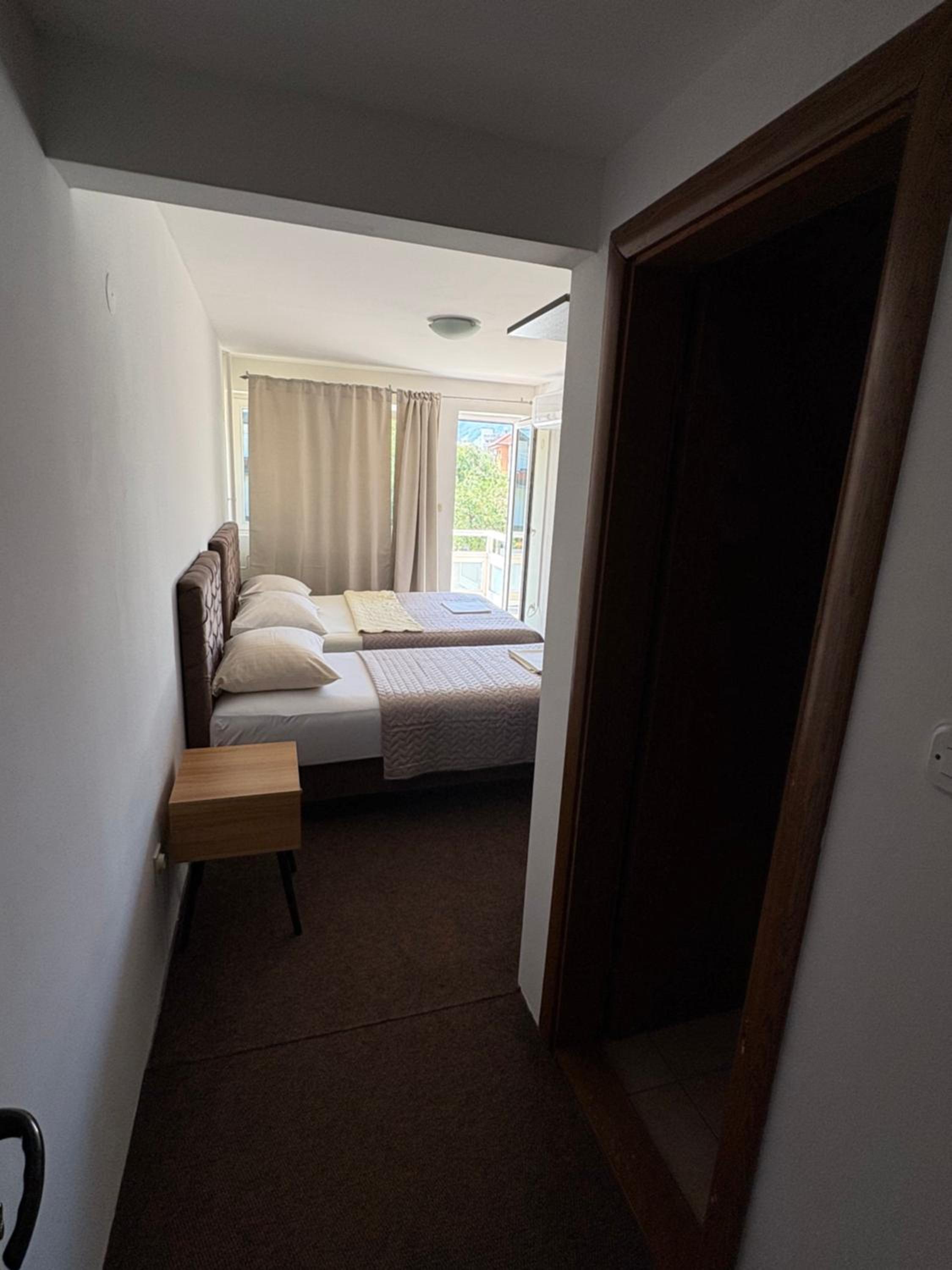 Triple Room with Terrace photo 2