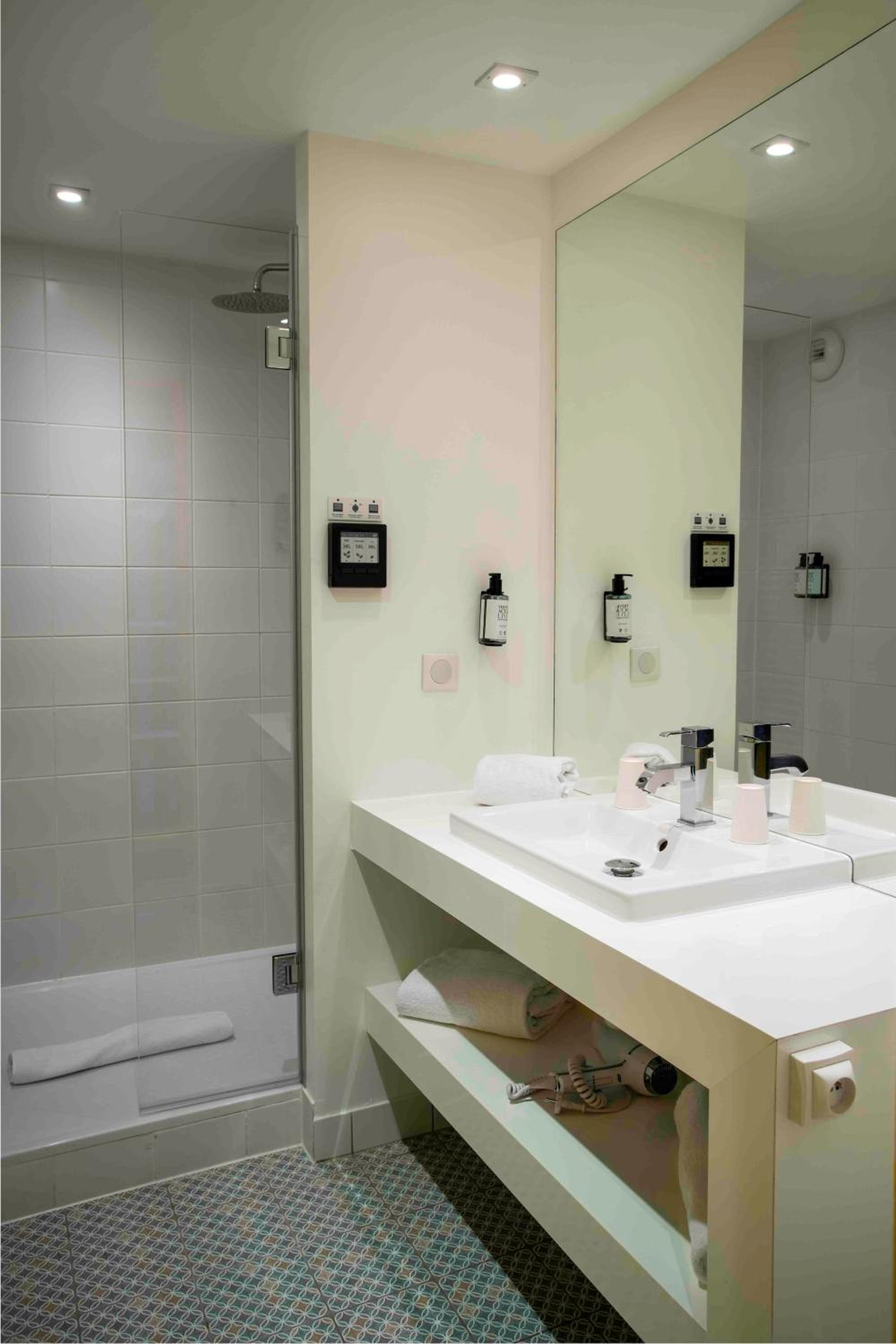 Superior Double Room - Photo 10