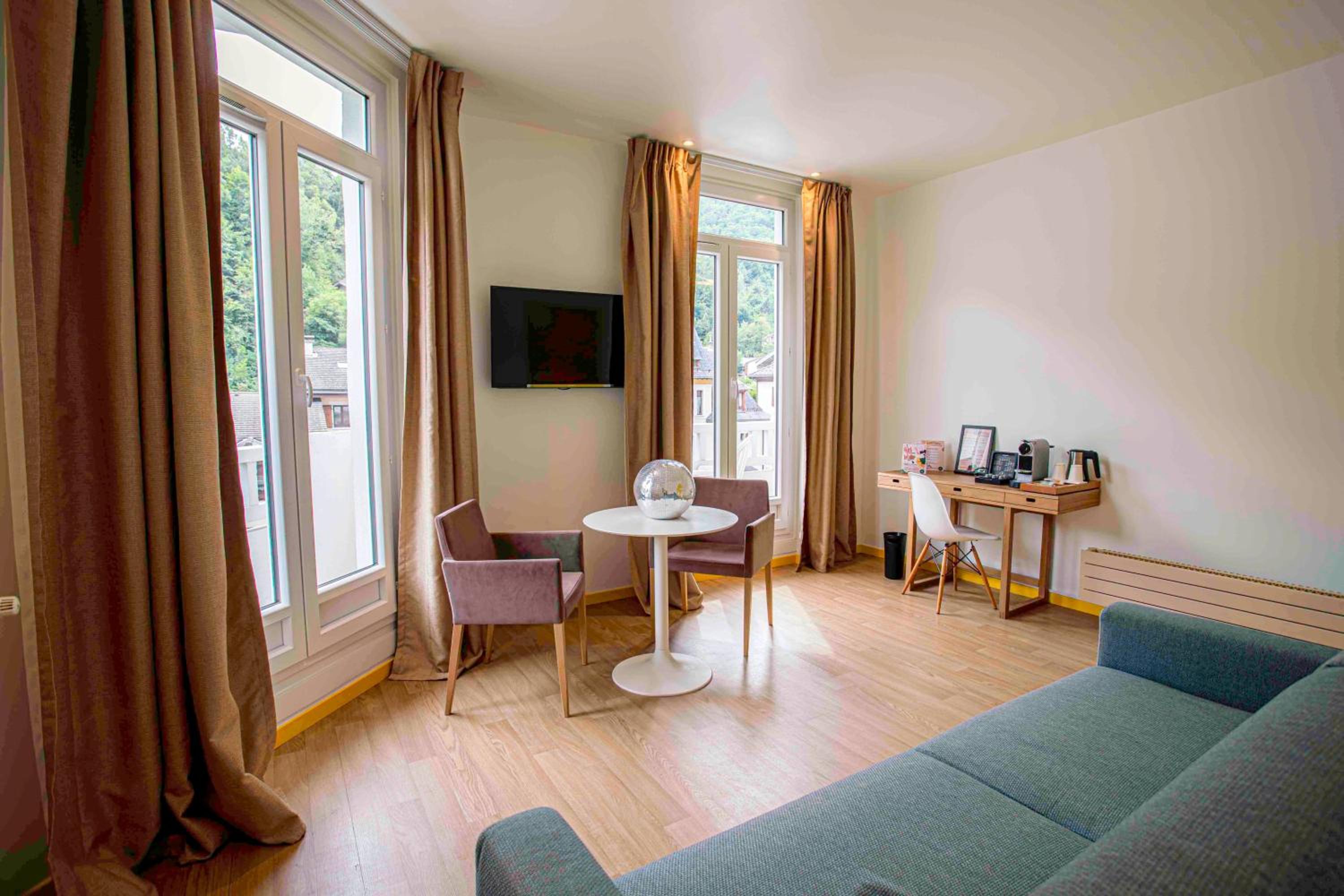 Superior Quadruple Room - Photo 2