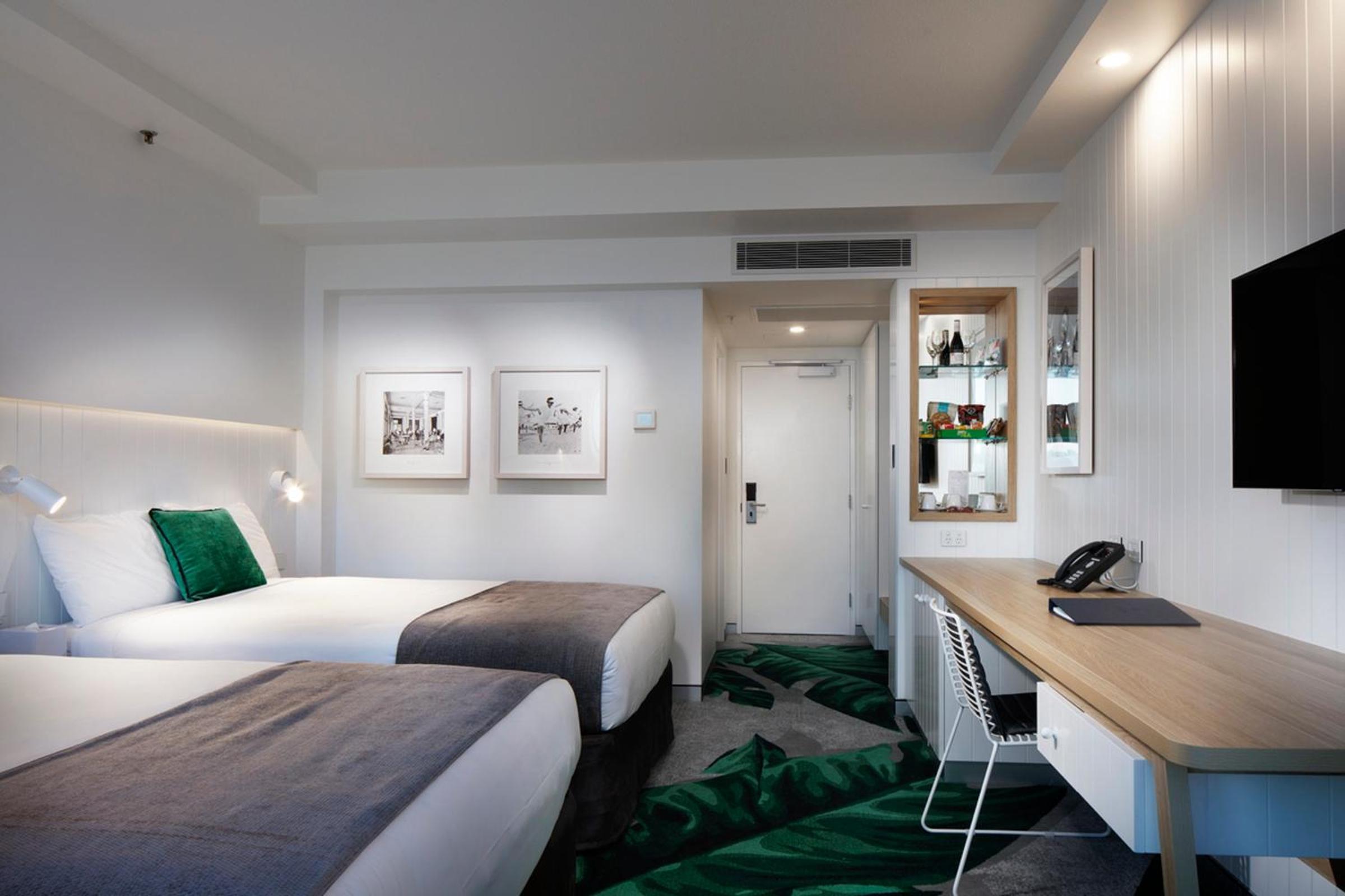 Resort Twin Room with Marina View photo 3