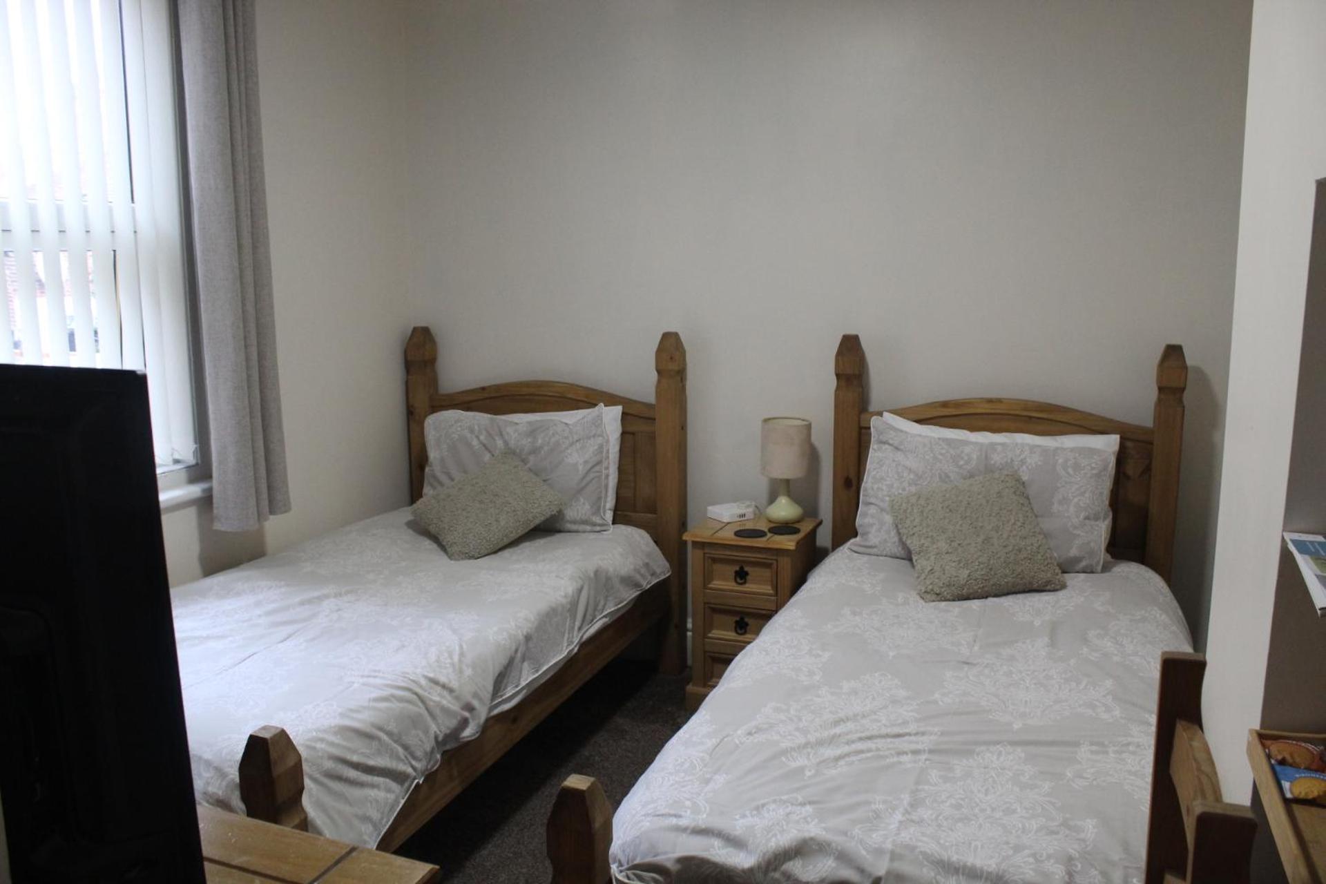Twin Room with Private Bathroom