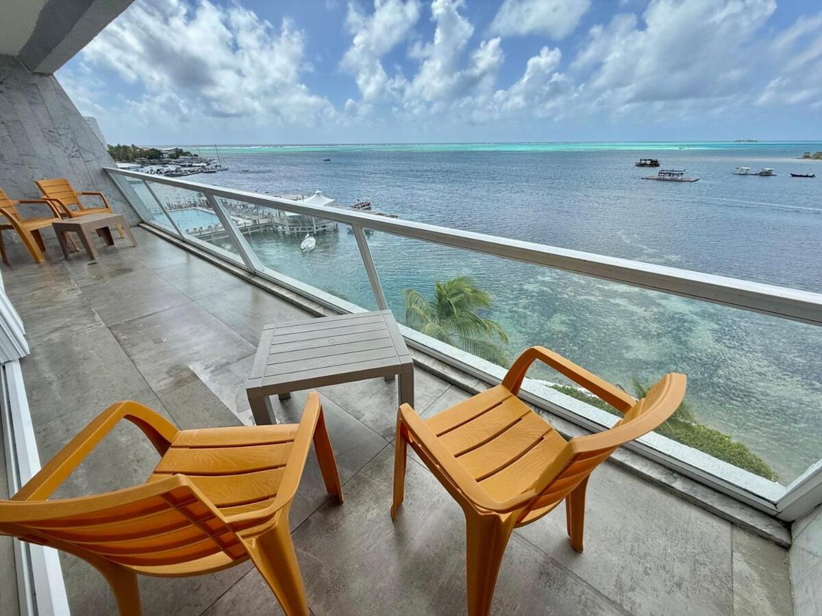 Two-Bedroom Apartment with Balcony and Sea View