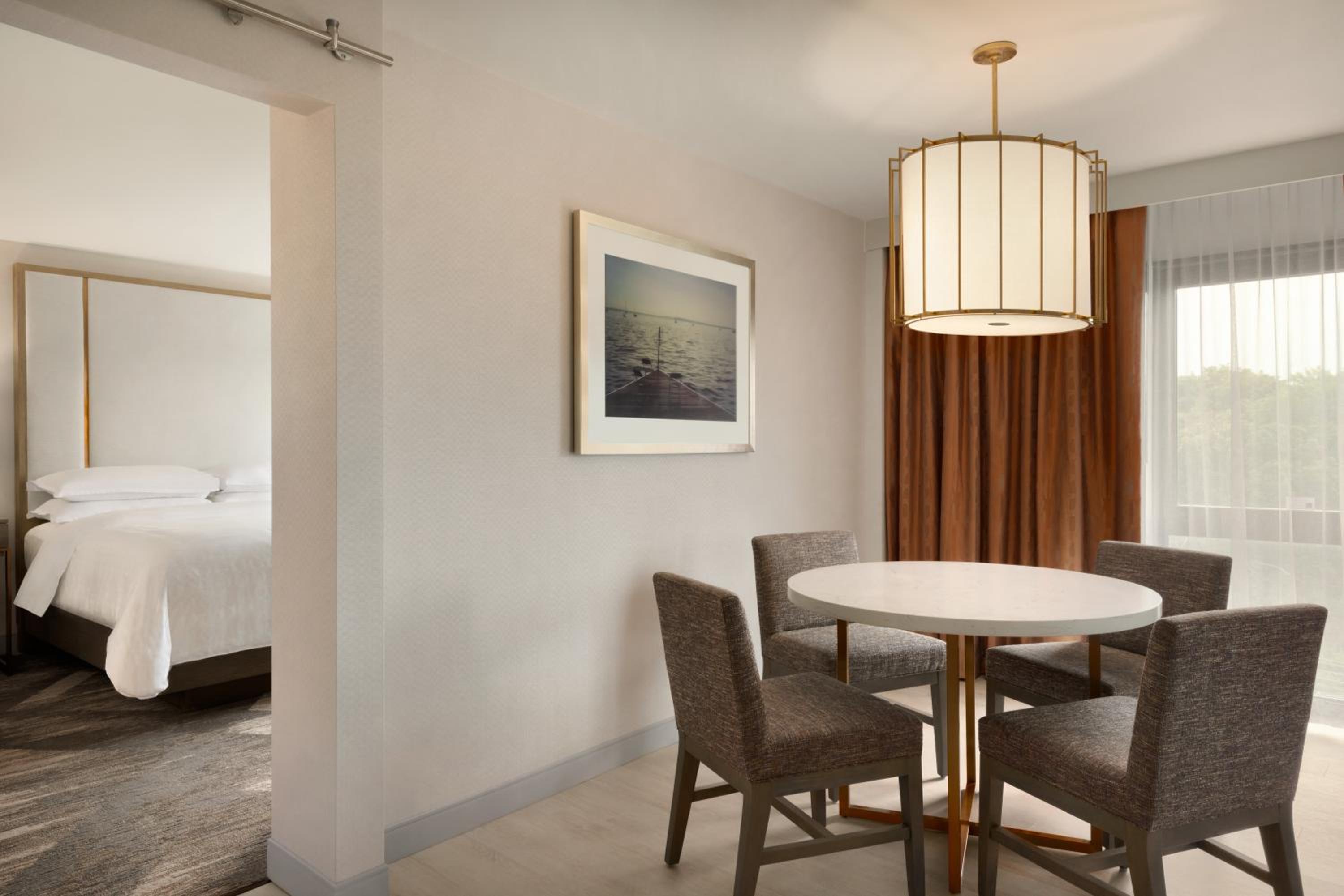 Club Level Presidential King Suite with Sofa Bed