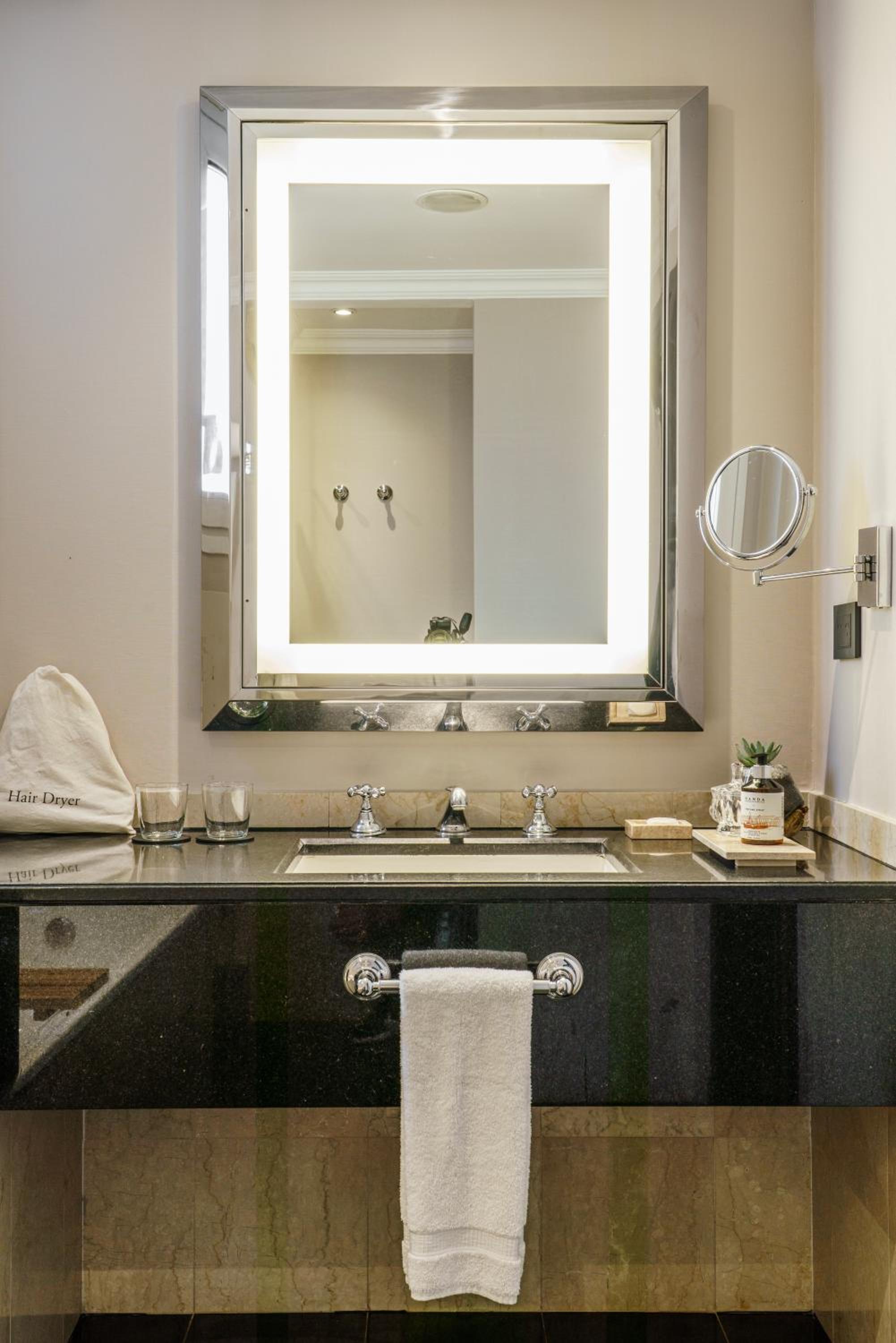 Premier Room
