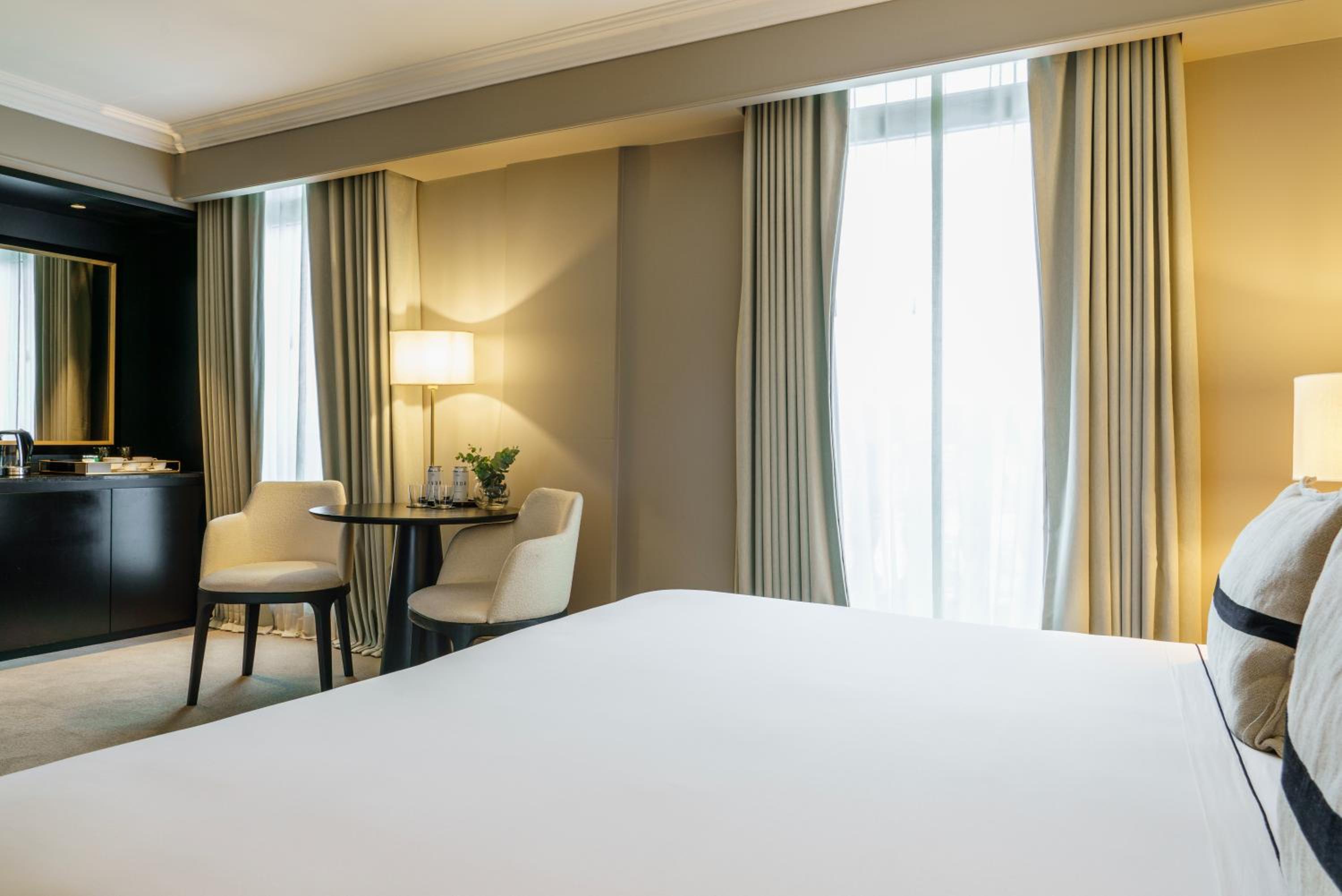 Premier Room