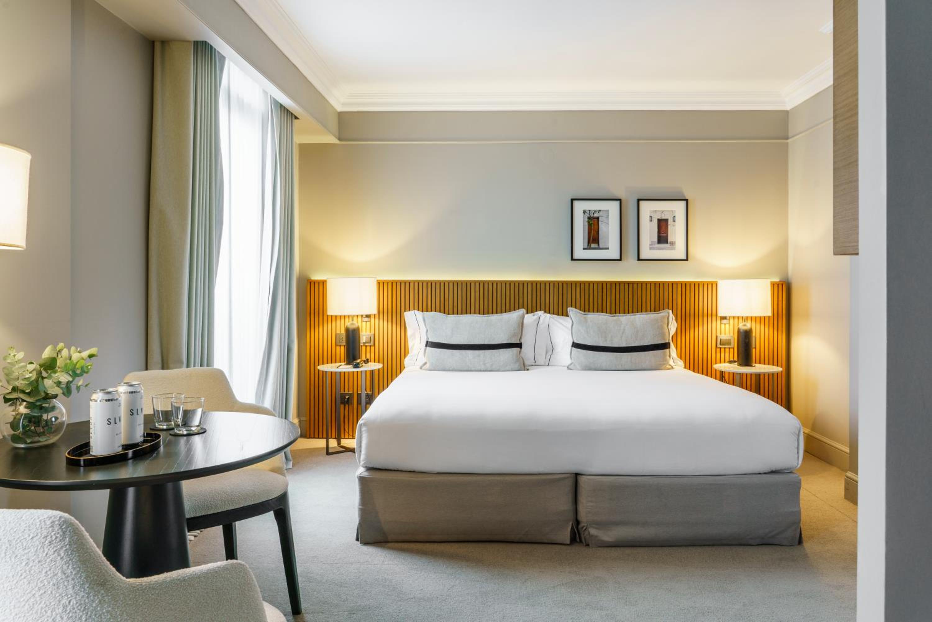 Premier Room