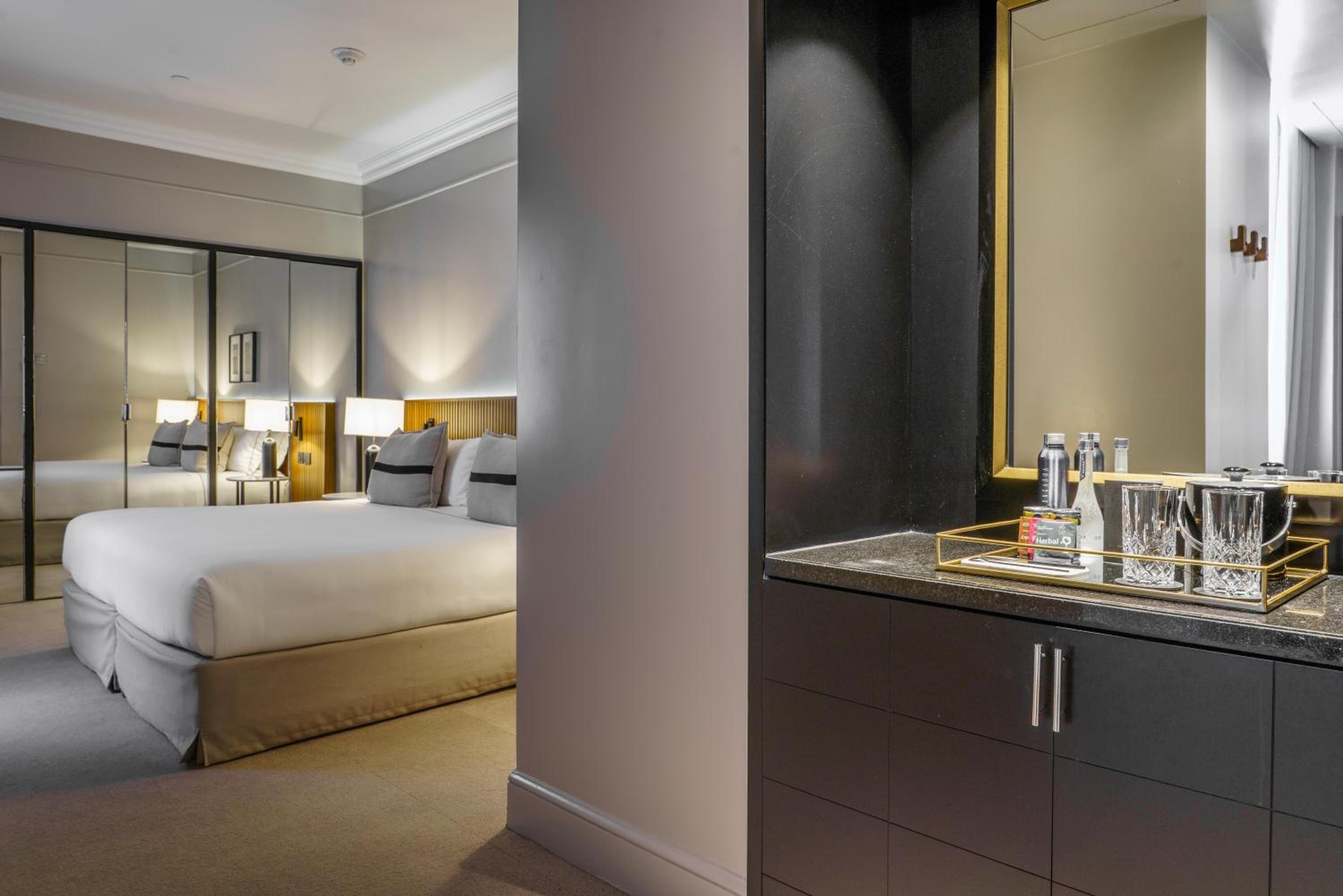 Premium Suite