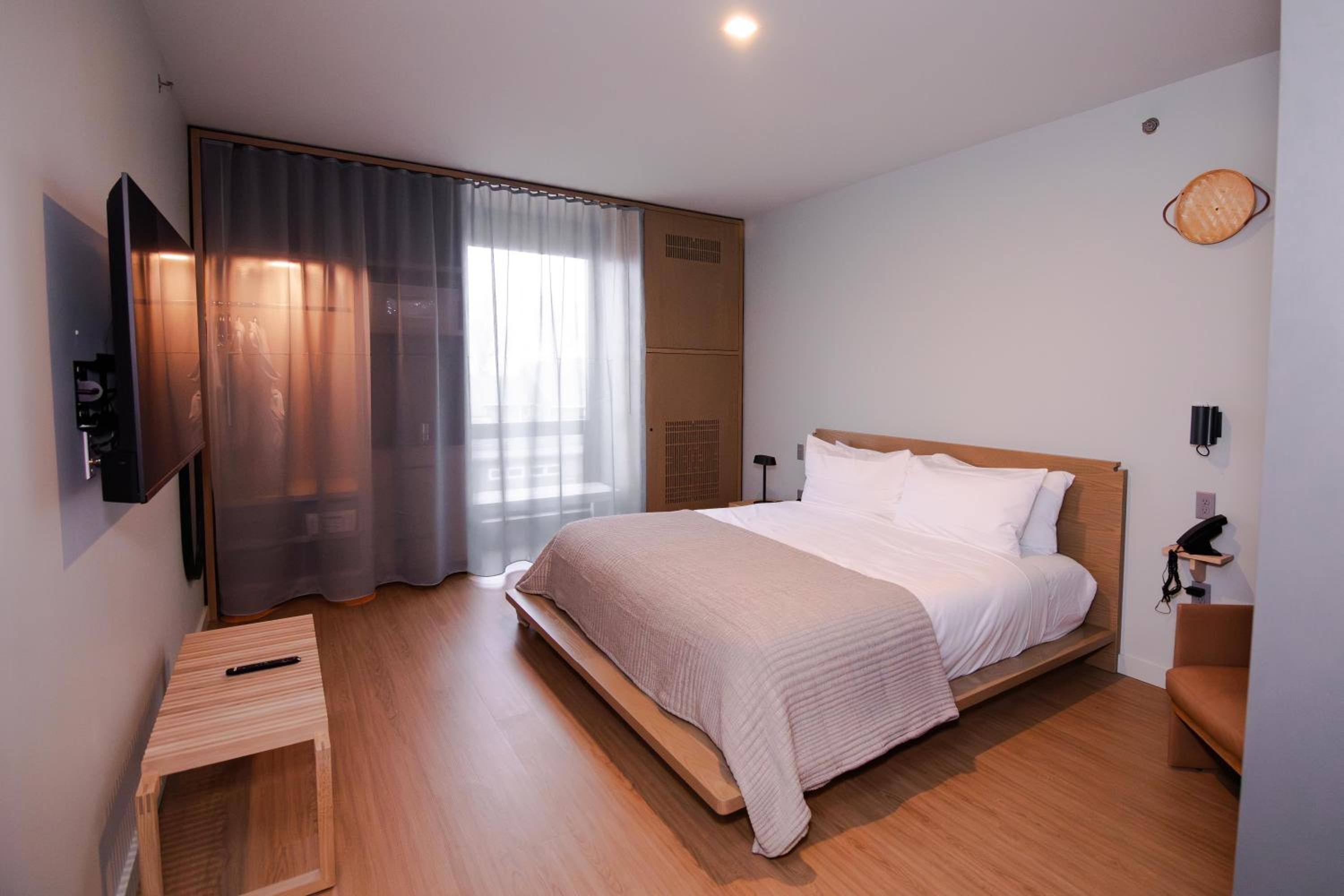 King Room with Pool View