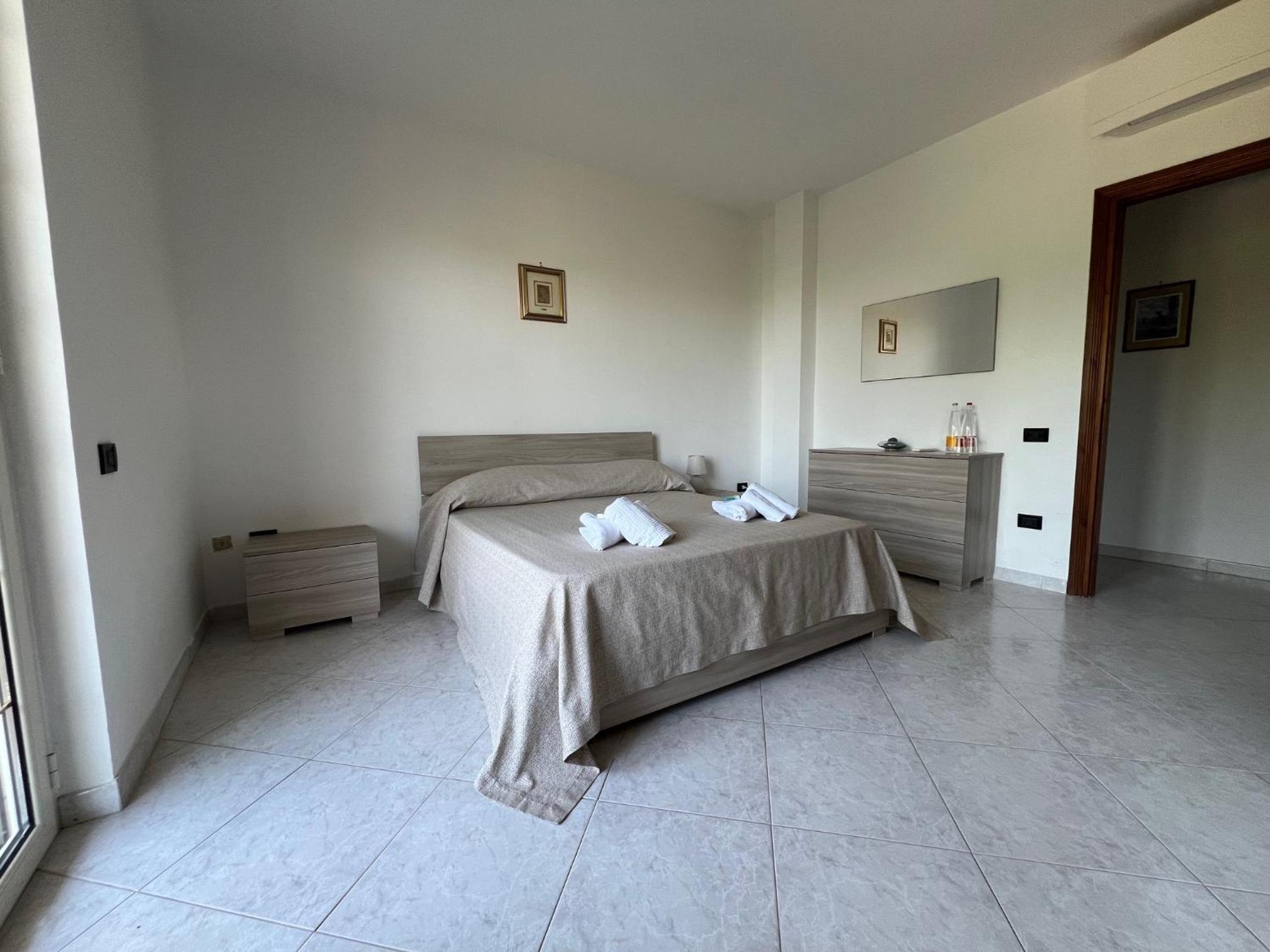 Villa photo 2
