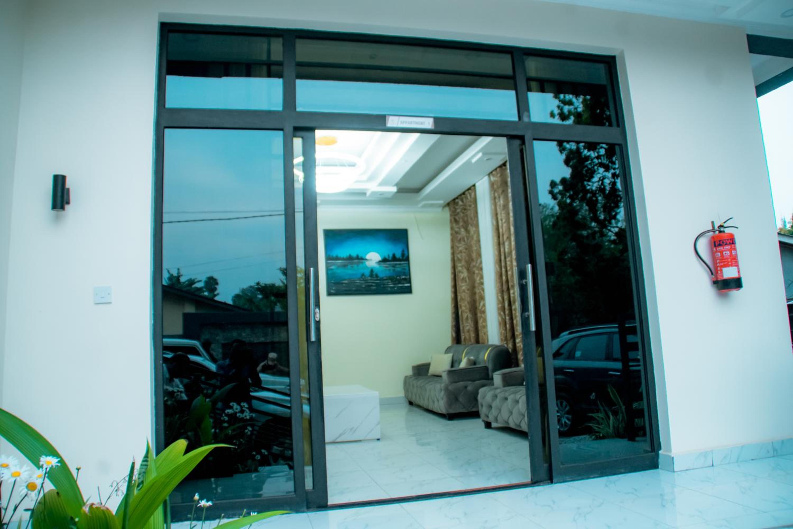 Apartment - Ground Floor photo 2