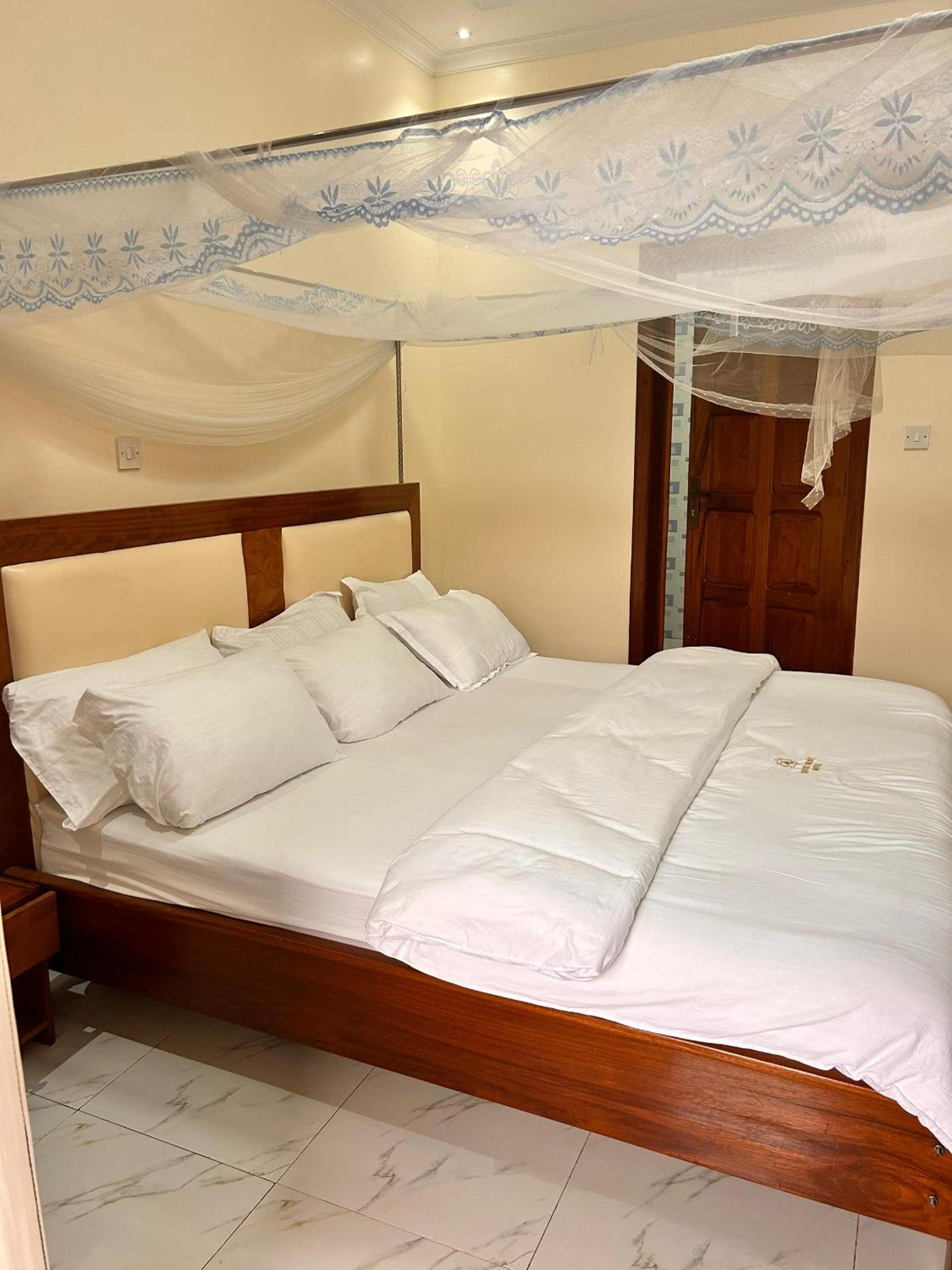 Deluxe Double Room with Balcony and Sea View photo 2
