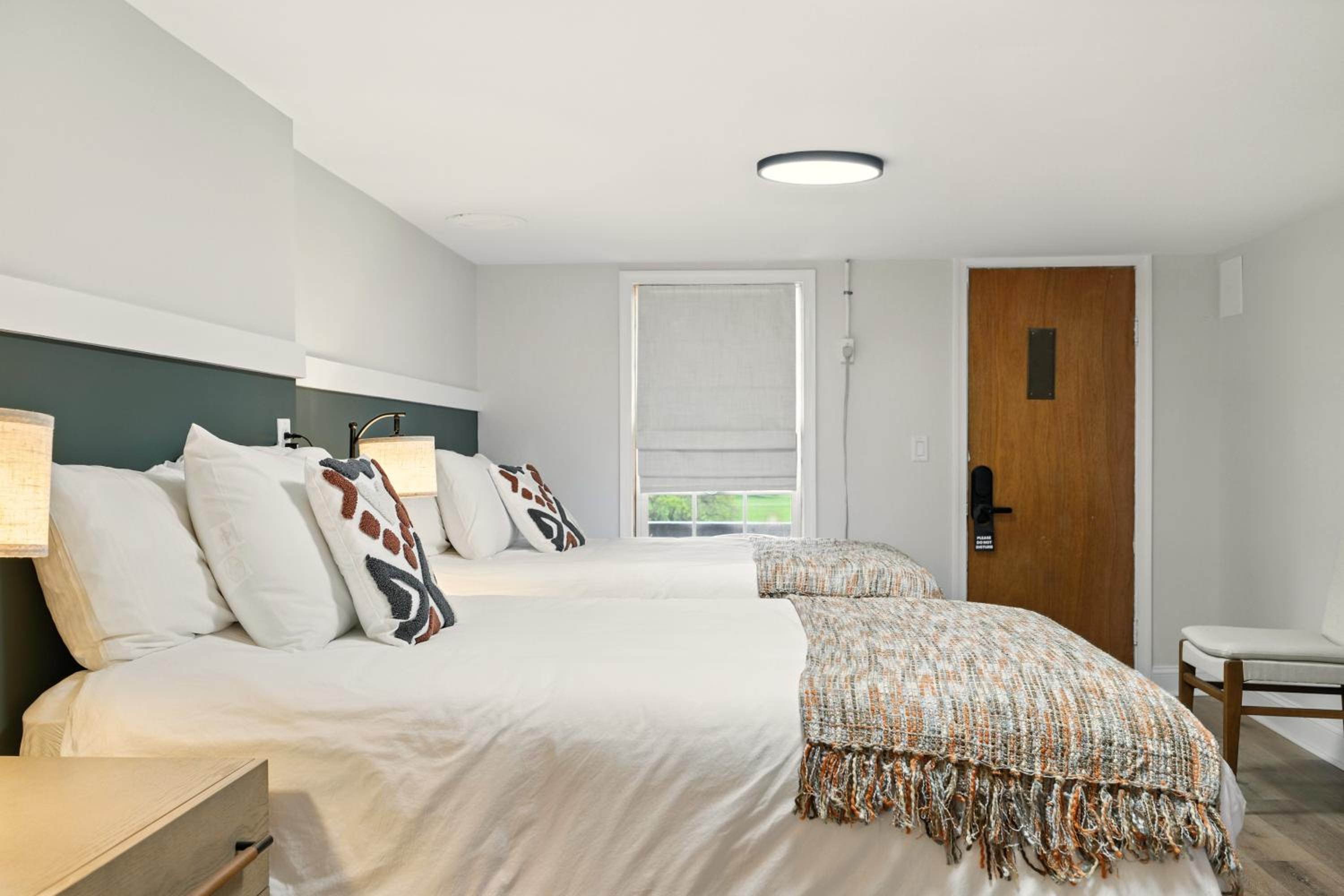 Standard Double or Twin Room photo 2