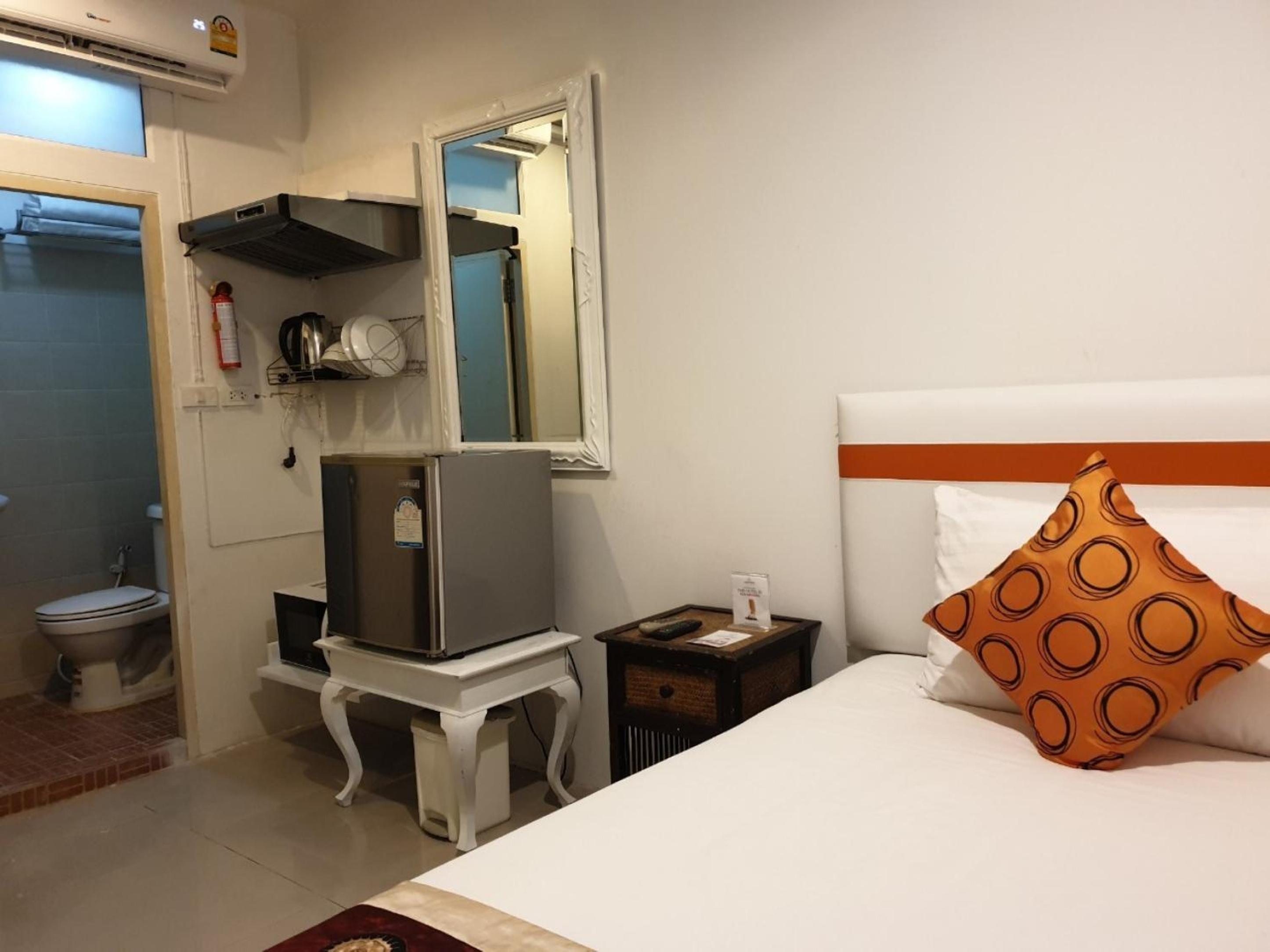 Single Room photo 2