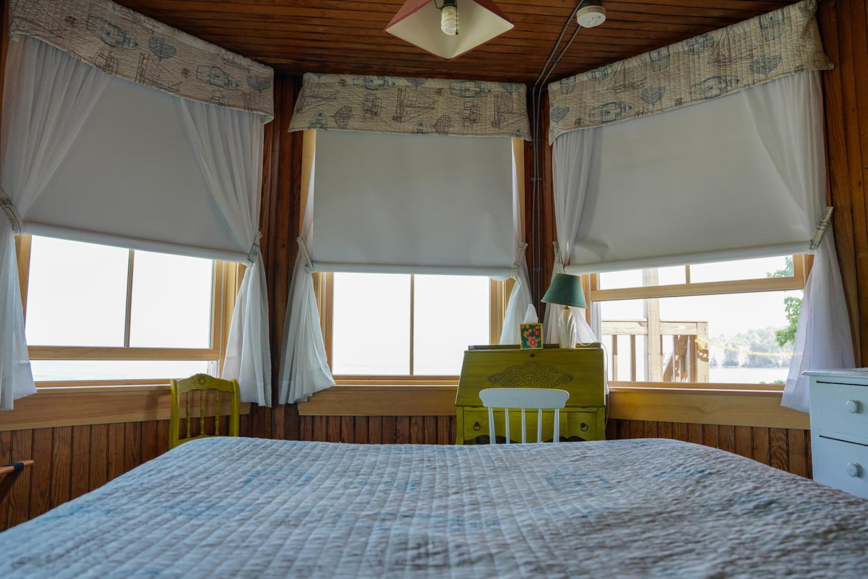 Ocean View Room with Shared Bathroom rm. 9 photo 2