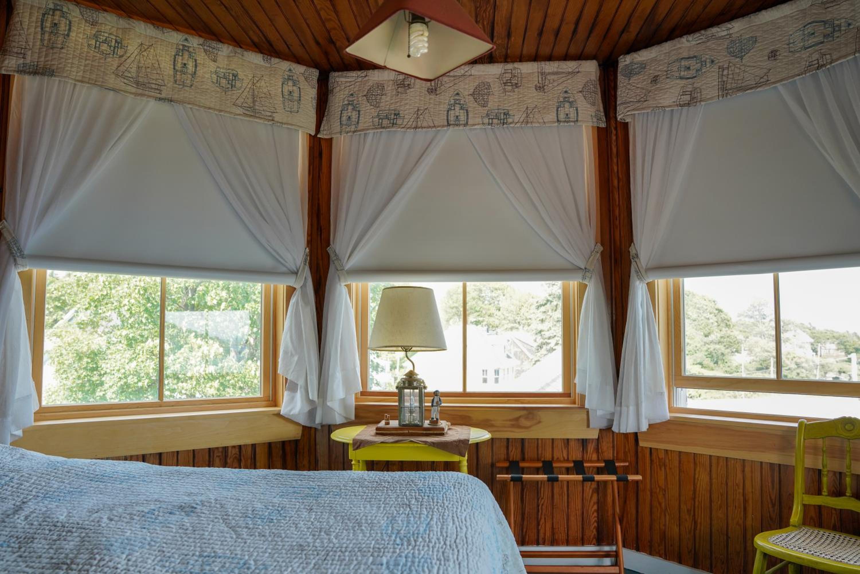 Ocean View Room with Shared Bathroom rm. 9 photo 3