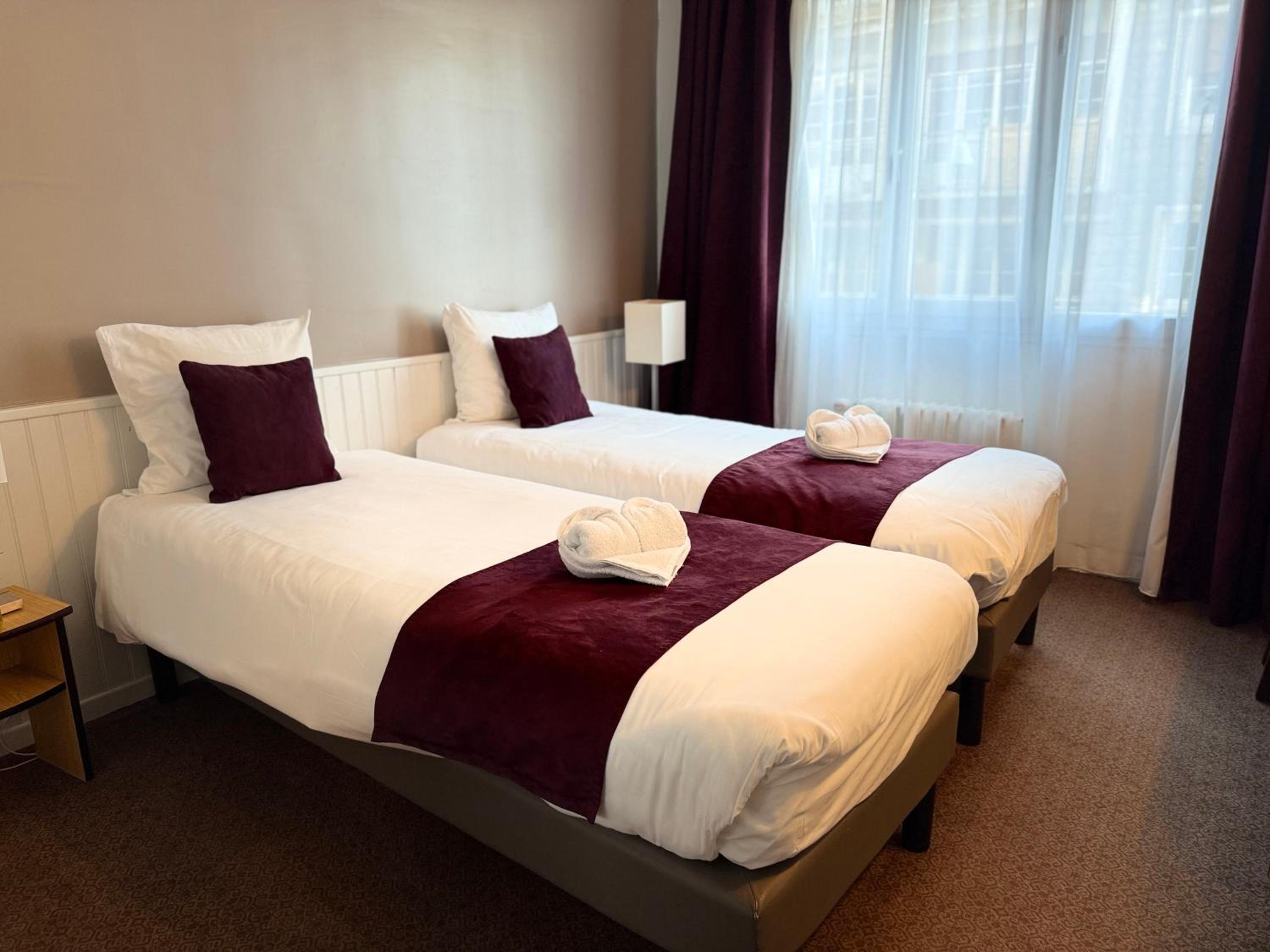 Standard Twin Room photo 3