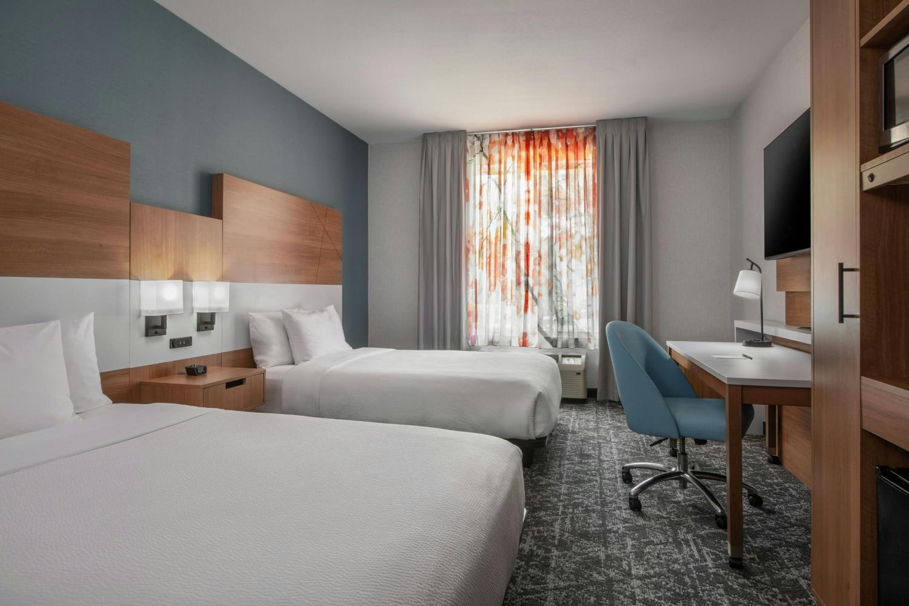Queen Room with Two Queen Beds and Roll-in Shower - Mobility and Hearing Accessible