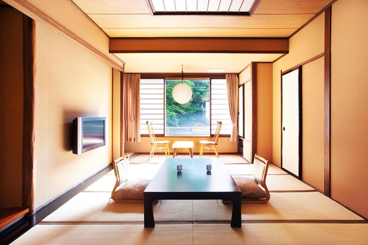 Japanese-Style Deluxe Room