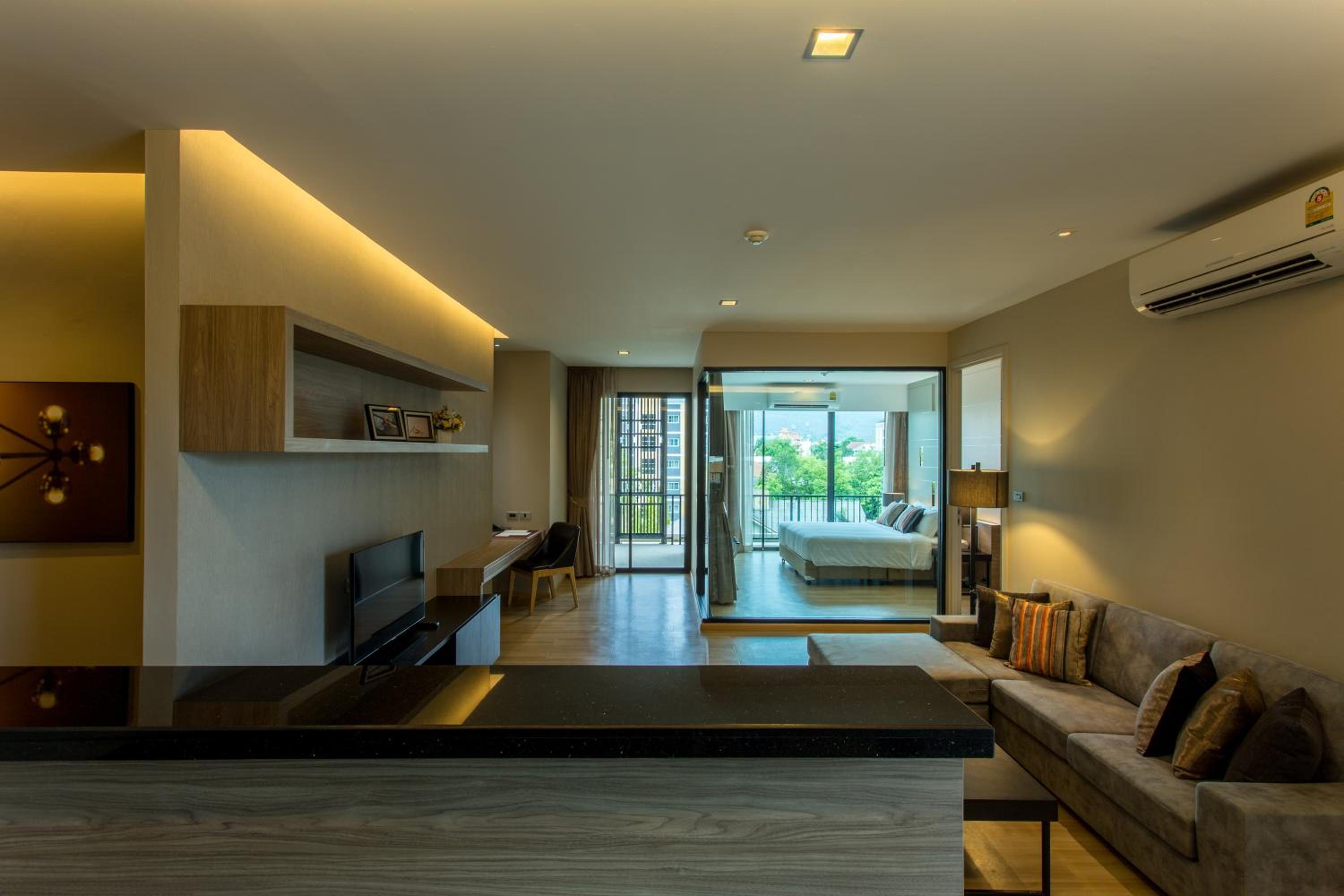 Grand City Suite - Photo 4